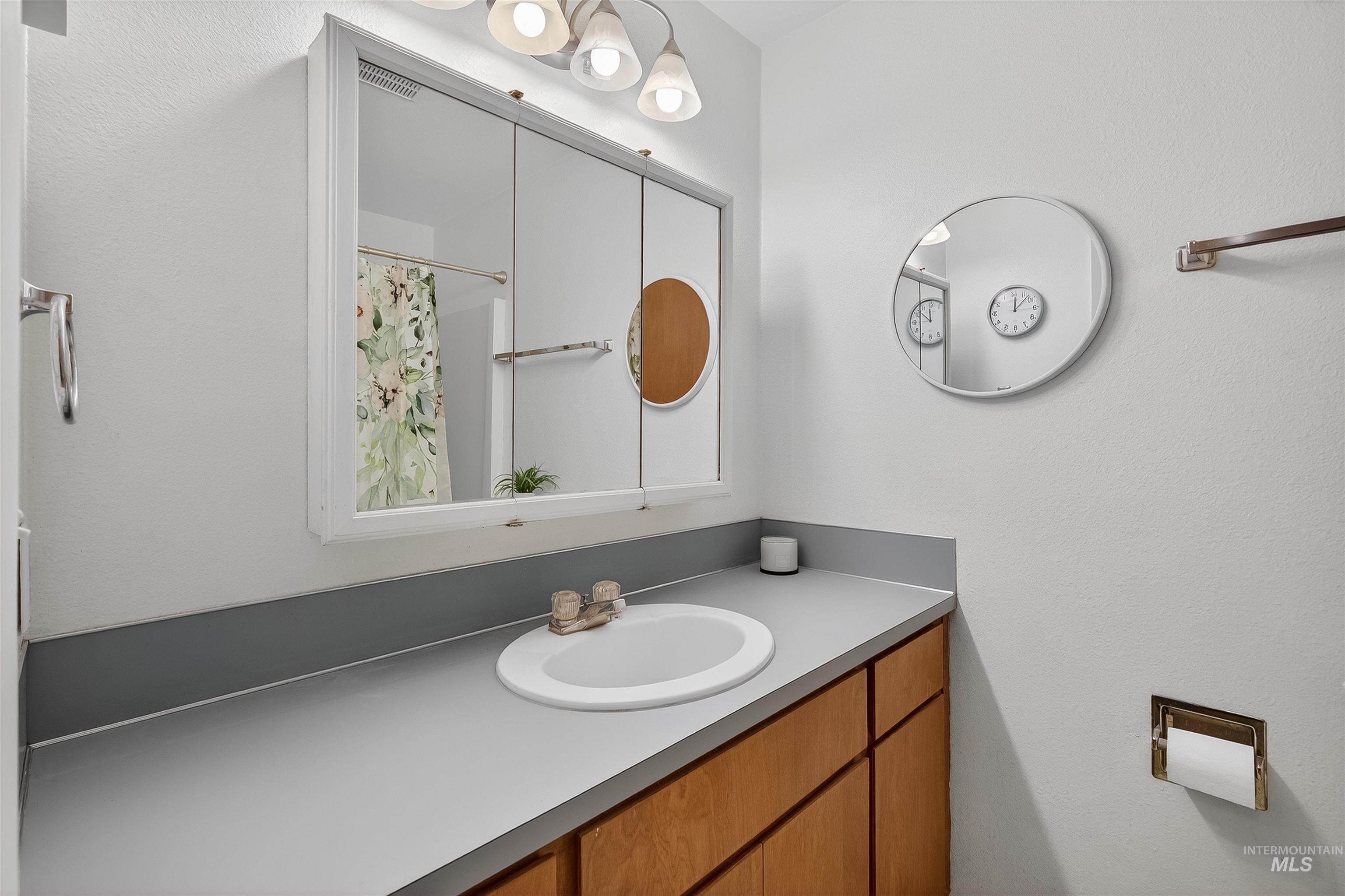 1471 16th Avenue, Clarkston, Washington 83501, 3 Bedrooms, 2 Bathrooms, Residential For Sale, Price $354,900,MLS 98972971