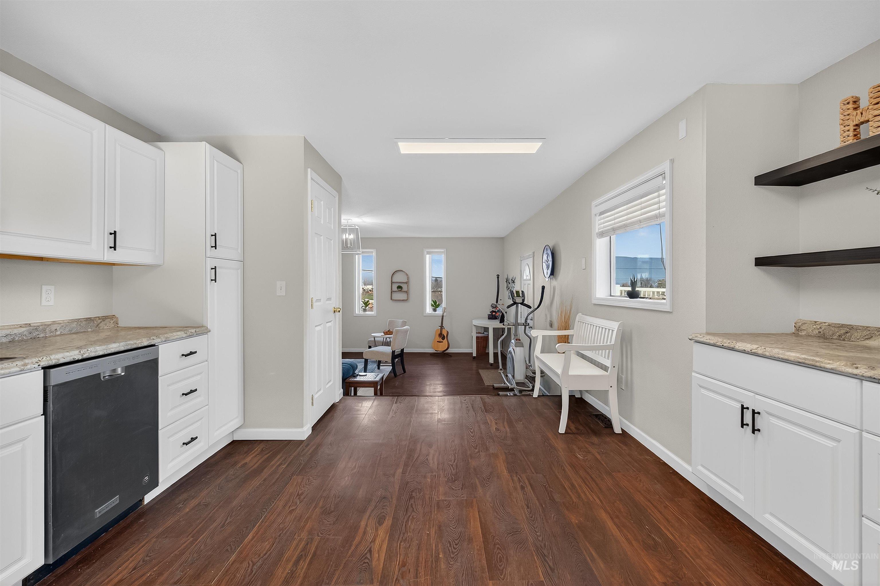 1471 16th Avenue, Clarkston, Washington 83501, 3 Bedrooms, 2 Bathrooms, Residential For Sale, Price $354,900,MLS 98972971