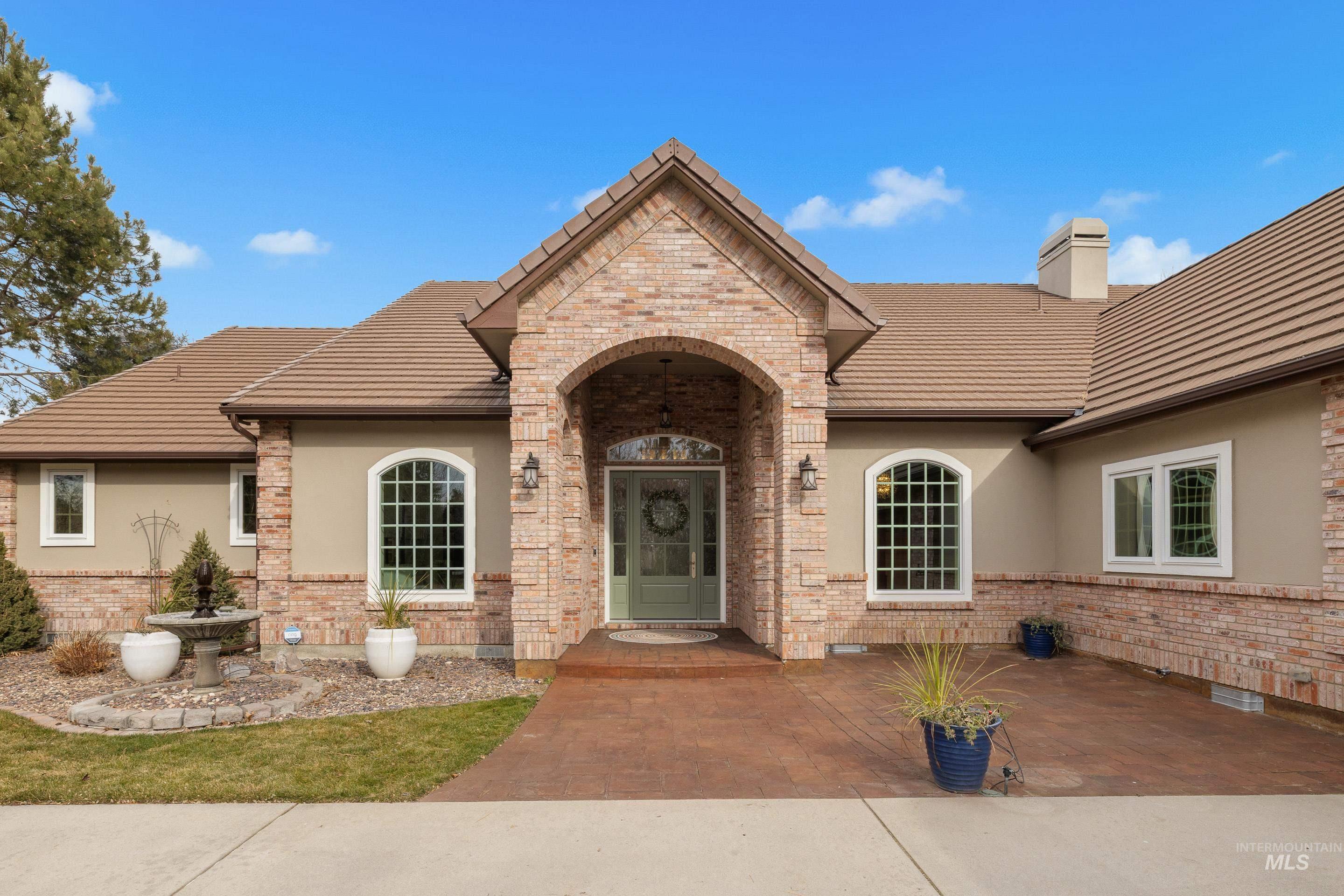 3900 N Saddleman Place, Eagle, Idaho 83616, 3 Bedrooms, 2.5 Bathrooms, Residential For Sale, Price $2,290,000,MLS 98972972