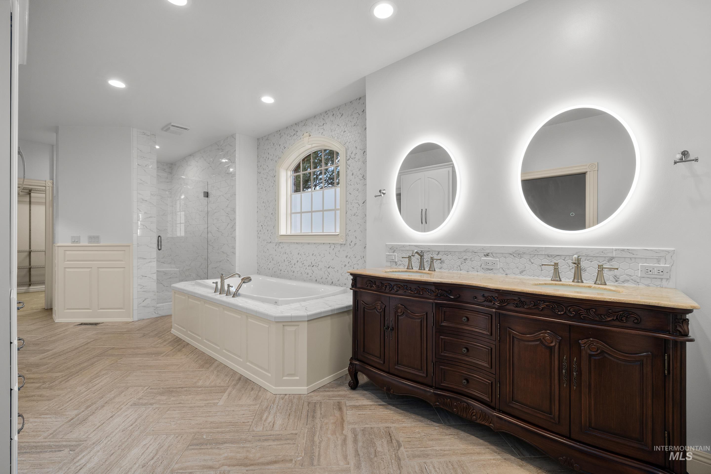 3900 N Saddleman Place, Eagle, Idaho 83616, 3 Bedrooms, 2.5 Bathrooms, Residential For Sale, Price $2,290,000,MLS 98972972