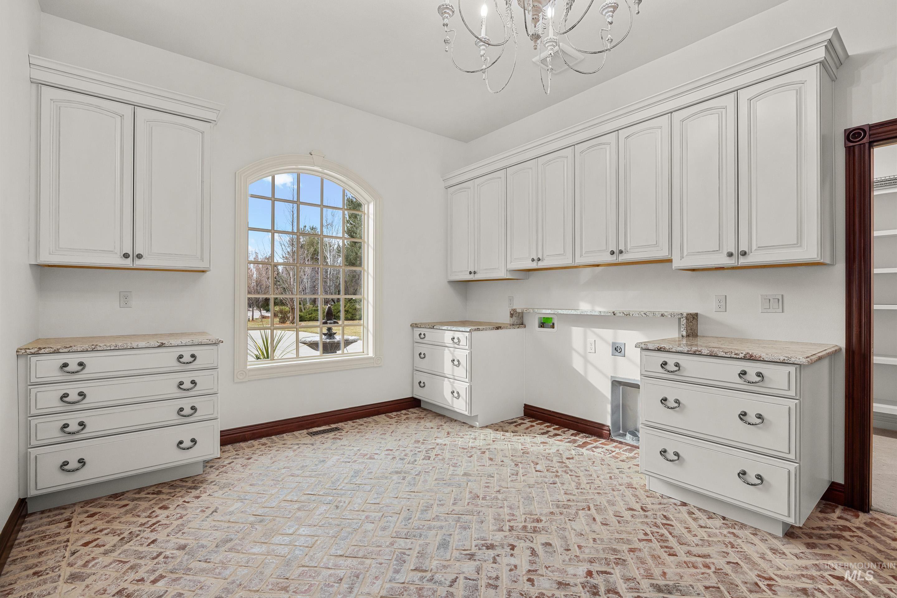 3900 N Saddleman Place, Eagle, Idaho 83616, 3 Bedrooms, 2.5 Bathrooms, Residential For Sale, Price $2,290,000,MLS 98972972