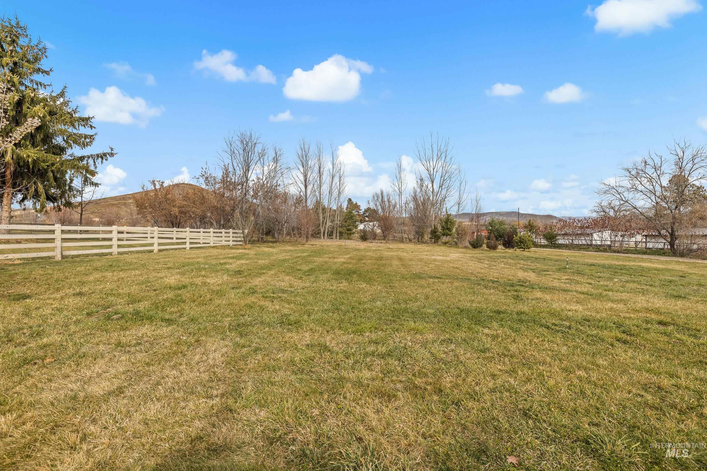 3900 N Saddleman Place, Eagle, Idaho 83616, 3 Bedrooms, 2.5 Bathrooms, Residential For Sale, Price $2,290,000,MLS 98972972