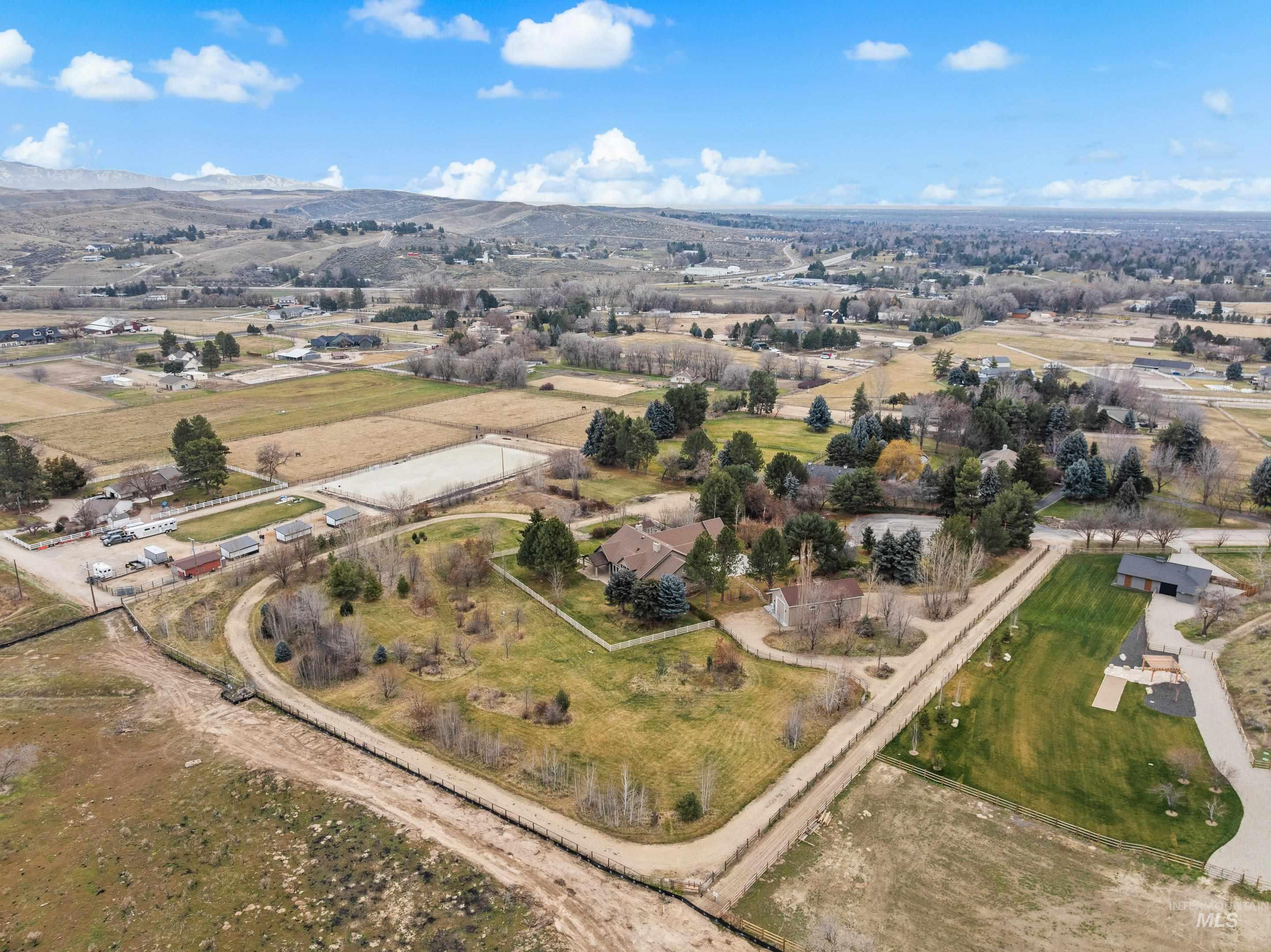 3900 N Saddleman Place, Eagle, Idaho 83616, 3 Bedrooms, 2.5 Bathrooms, Residential For Sale, Price $2,290,000,MLS 98972972