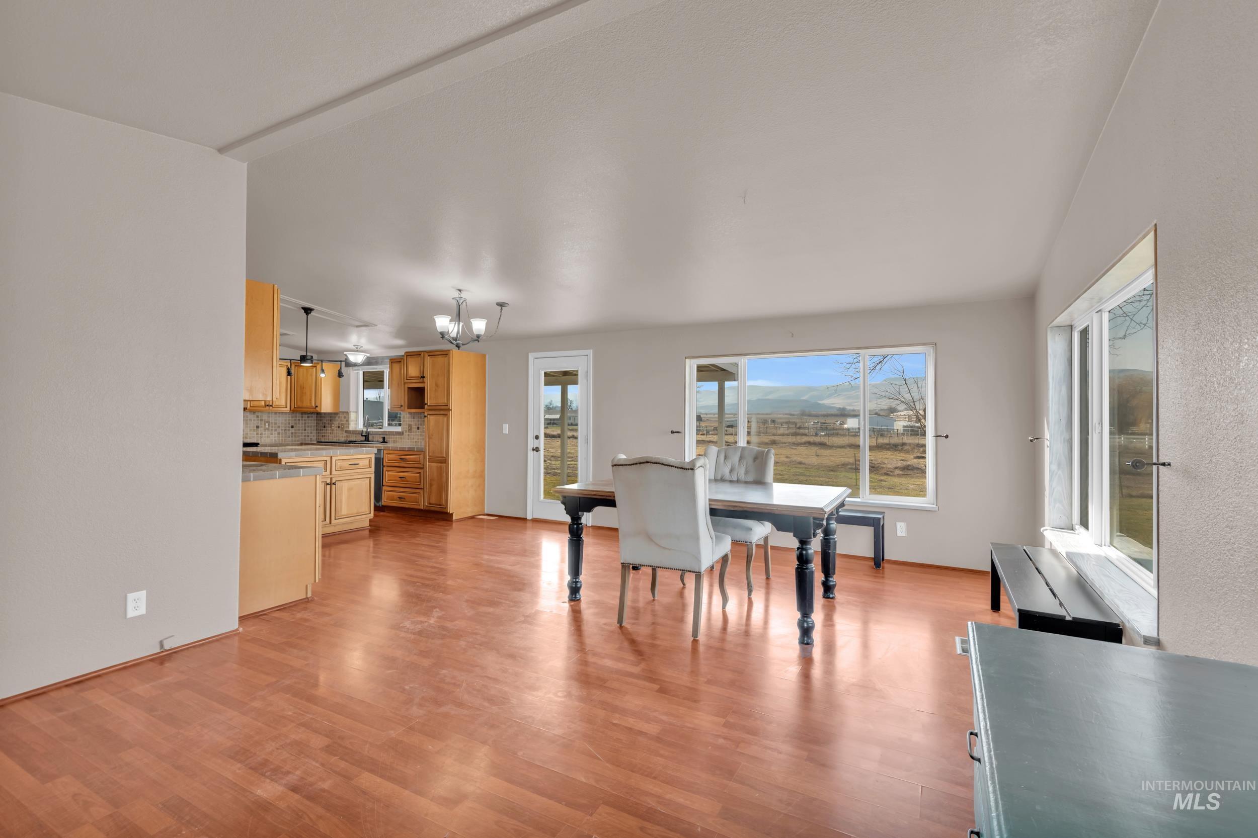 2852 Sagebrush Lane, Homedale, Idaho 83628, 3 Bedrooms, 2 Bathrooms, Residential For Sale, Price $485,000,MLS 98972973