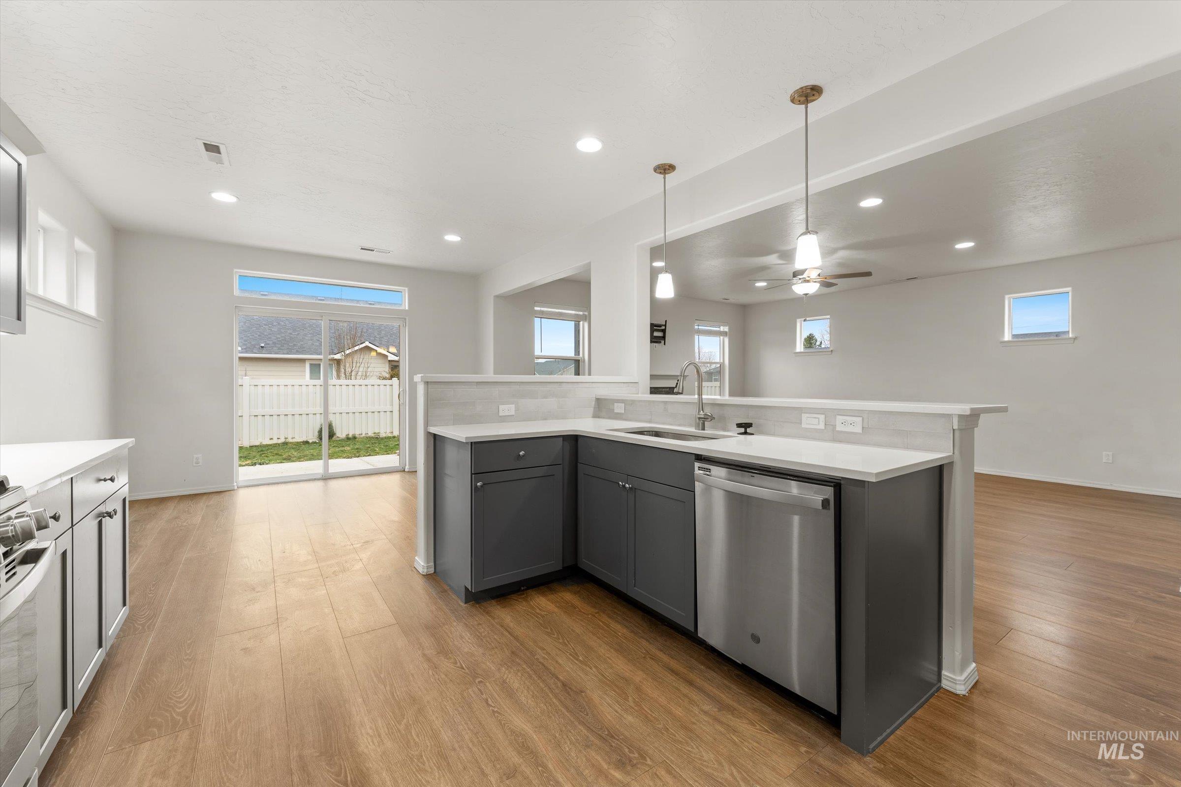 513 Stanley Lake St, Middleton, Idaho 83644, 3 Bedrooms, 2.5 Bathrooms, Rental For Rent, Price $2,495,MLS 98972975