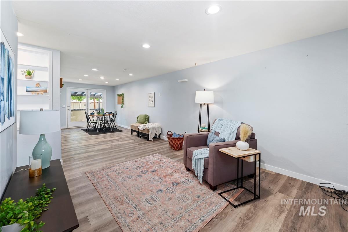 575 E 2nd South, Mountain Home, Idaho 83647, 4 Bedrooms, 2 Bathrooms, Residential For Sale, Price $330,000,MLS 98972977