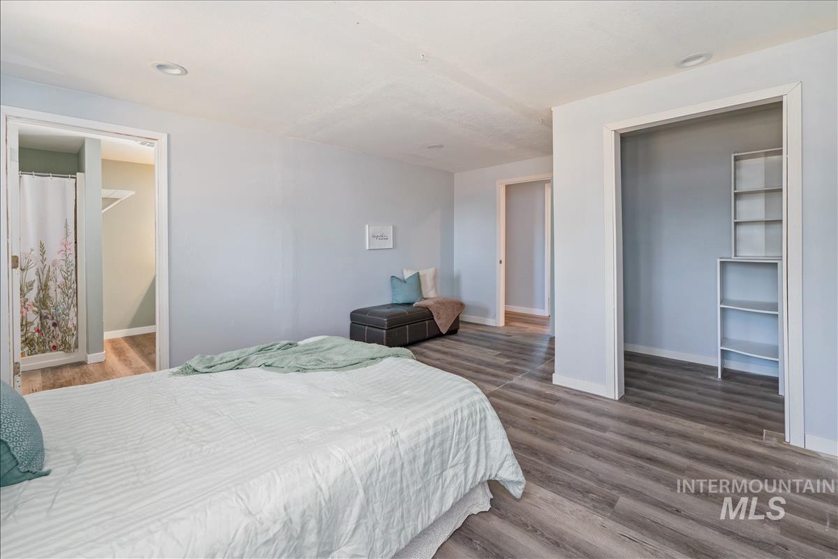 575 E 2nd South, Mountain Home, Idaho 83647, 4 Bedrooms, 2 Bathrooms, Residential For Sale, Price $330,000,MLS 98972977