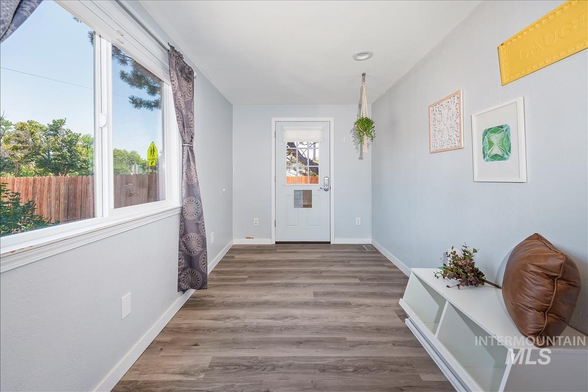 575 E 2nd South, Mountain Home, Idaho 83647, 4 Bedrooms, 2 Bathrooms, Residential For Sale, Price $330,000,MLS 98972977