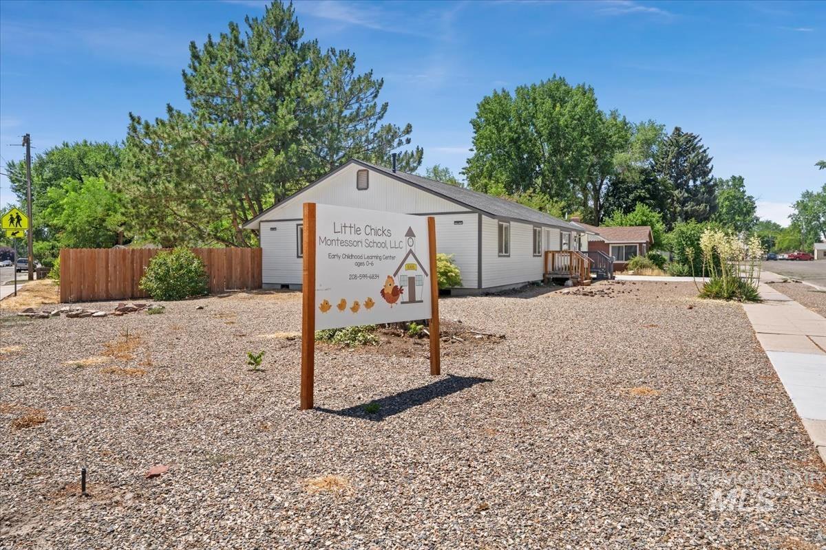 575 E 2nd South, Mountain Home, Idaho 83647, 4 Bedrooms, 2 Bathrooms, Residential For Sale, Price $330,000, 98972977