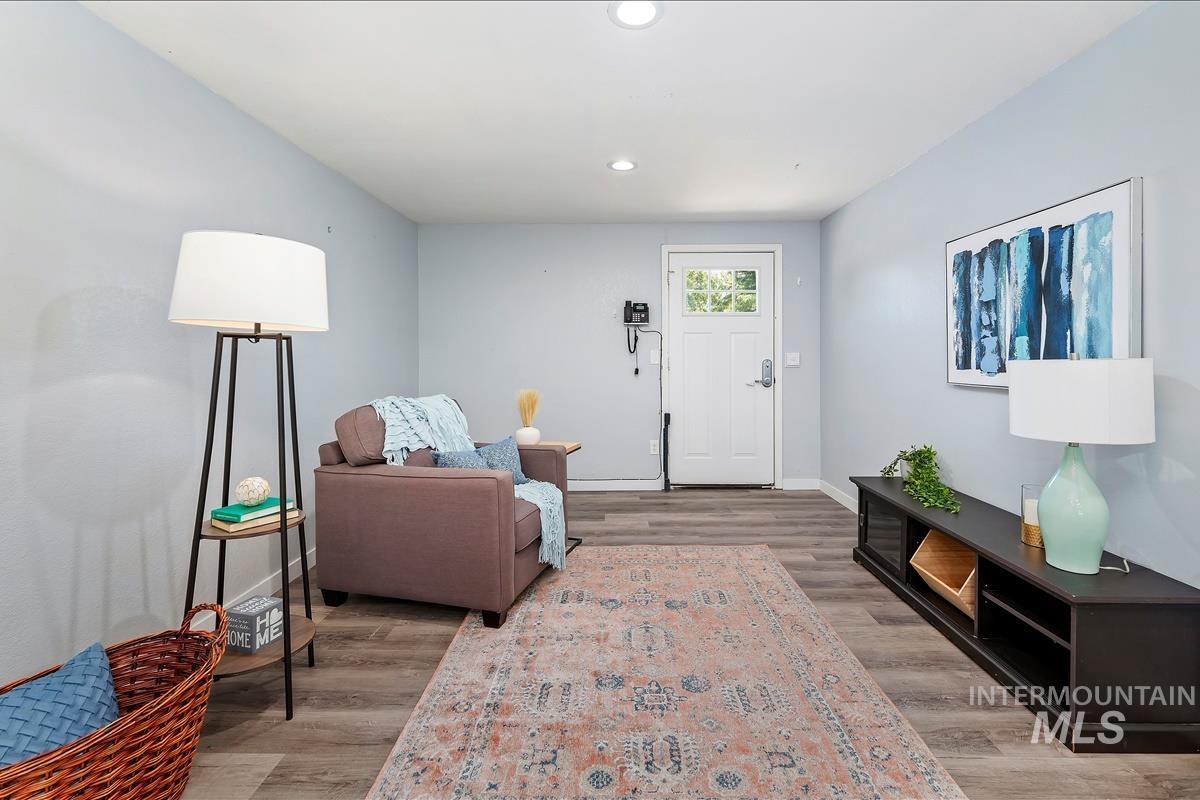 575 E 2nd South, Mountain Home, Idaho 83647, 4 Bedrooms, 2 Bathrooms, Residential For Sale, Price $330,000,MLS 98972977