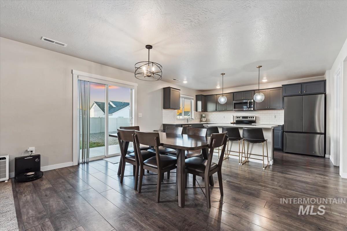 17443 N Owl Peak Ave, Nampa, Idaho 83687, 4 Bedrooms, 2.5 Bathrooms, Residential For Sale, Price $465,000,MLS 98972980