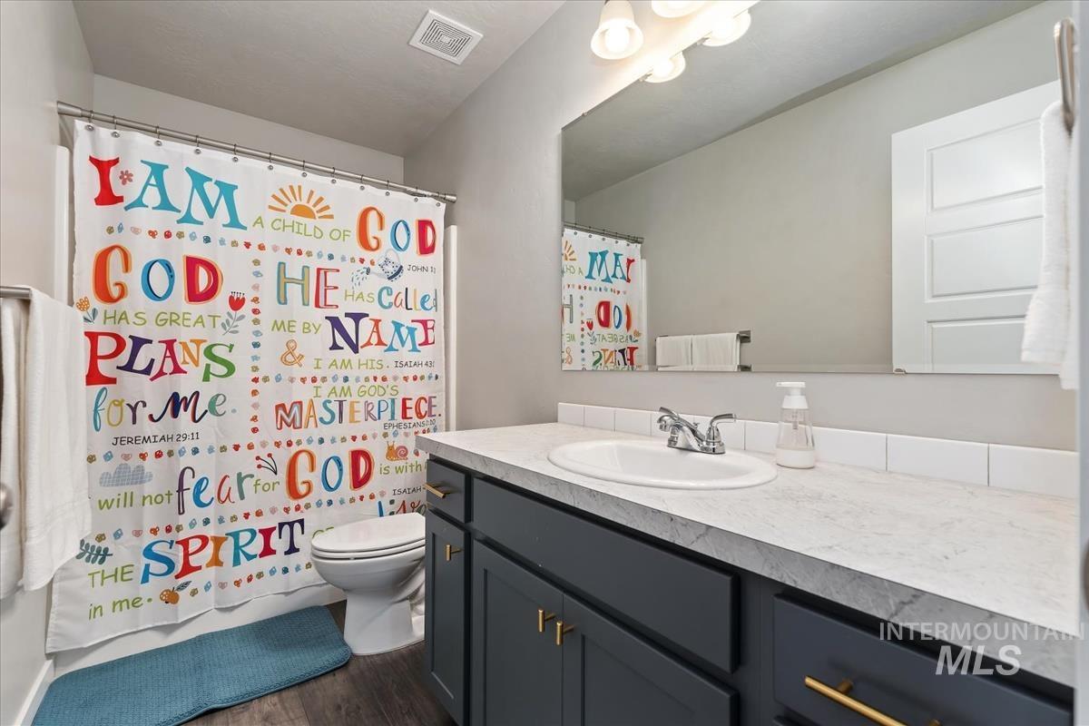 17443 N Owl Peak Ave, Nampa, Idaho 83687, 4 Bedrooms, 2.5 Bathrooms, Residential For Sale, Price $465,000,MLS 98972980