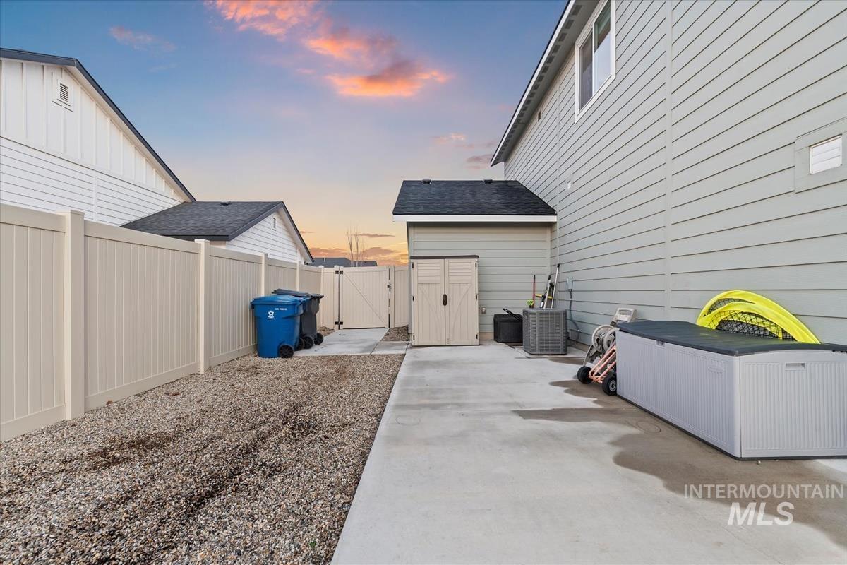 17443 N Owl Peak Ave, Nampa, Idaho 83687, 4 Bedrooms, 2.5 Bathrooms, Residential For Sale, Price $465,000,MLS 98972980