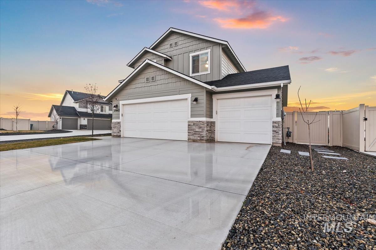 17443 N Owl Peak Ave, Nampa, Idaho 83687, 4 Bedrooms, 2.5 Bathrooms, Residential For Sale, Price $465,000,MLS 98972980