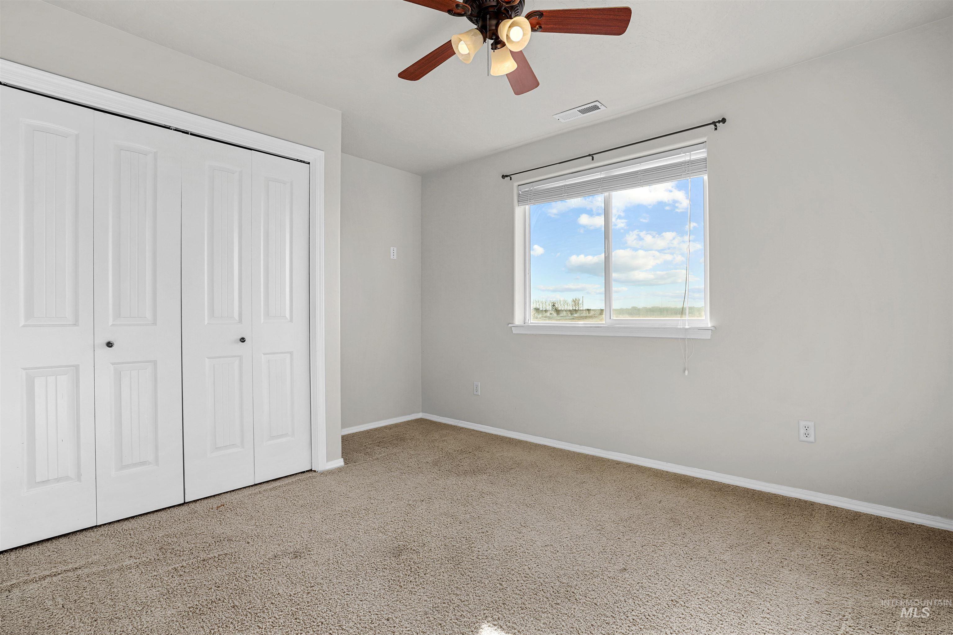 330 W 2nd Street, Hazelton, Idaho 83335, 4 Bedrooms, 2.5 Bathrooms, Residential For Sale, Price $395,000,MLS 98972982