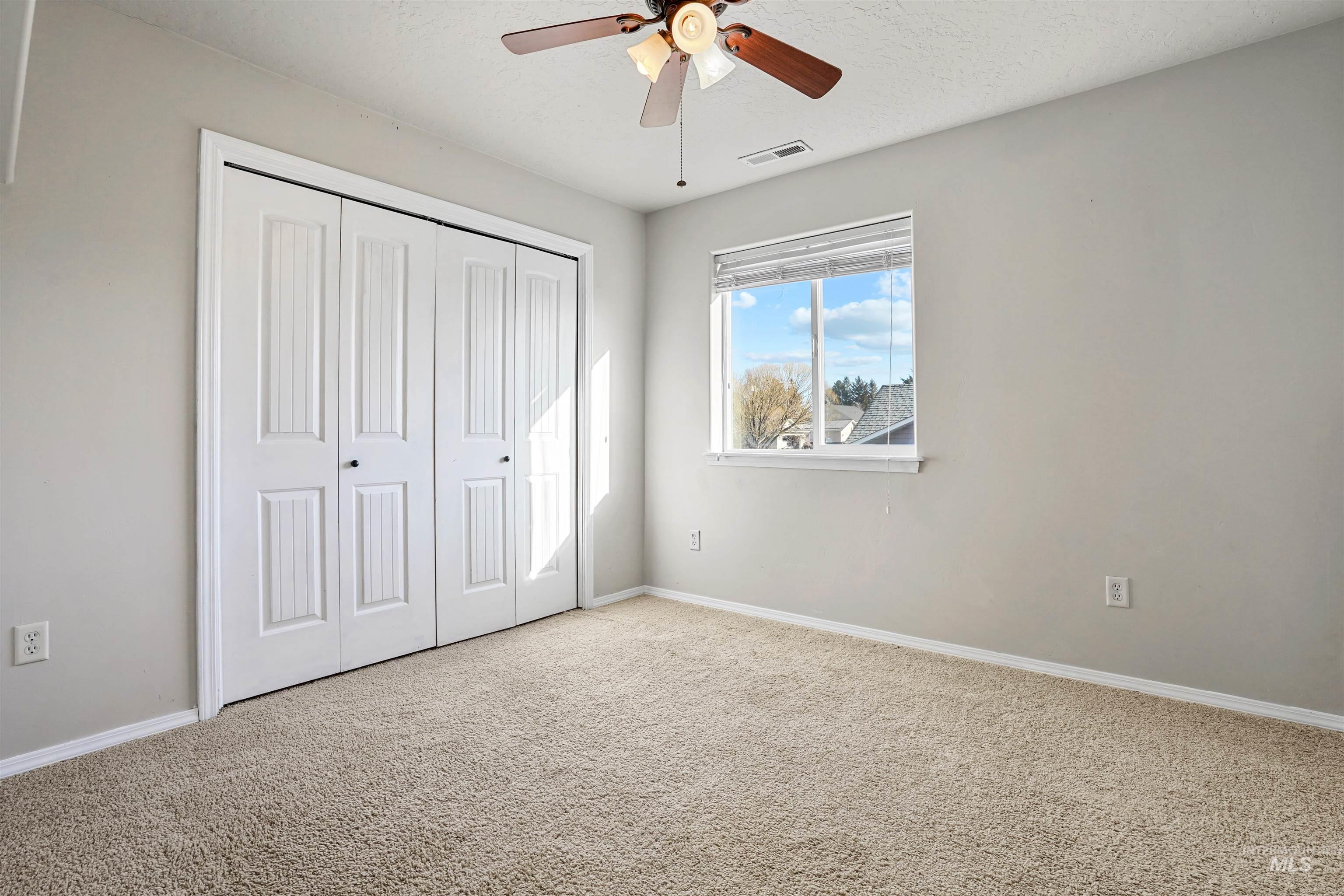 330 W 2nd Street, Hazelton, Idaho 83335, 4 Bedrooms, 2.5 Bathrooms, Residential For Sale, Price $395,000,MLS 98972982