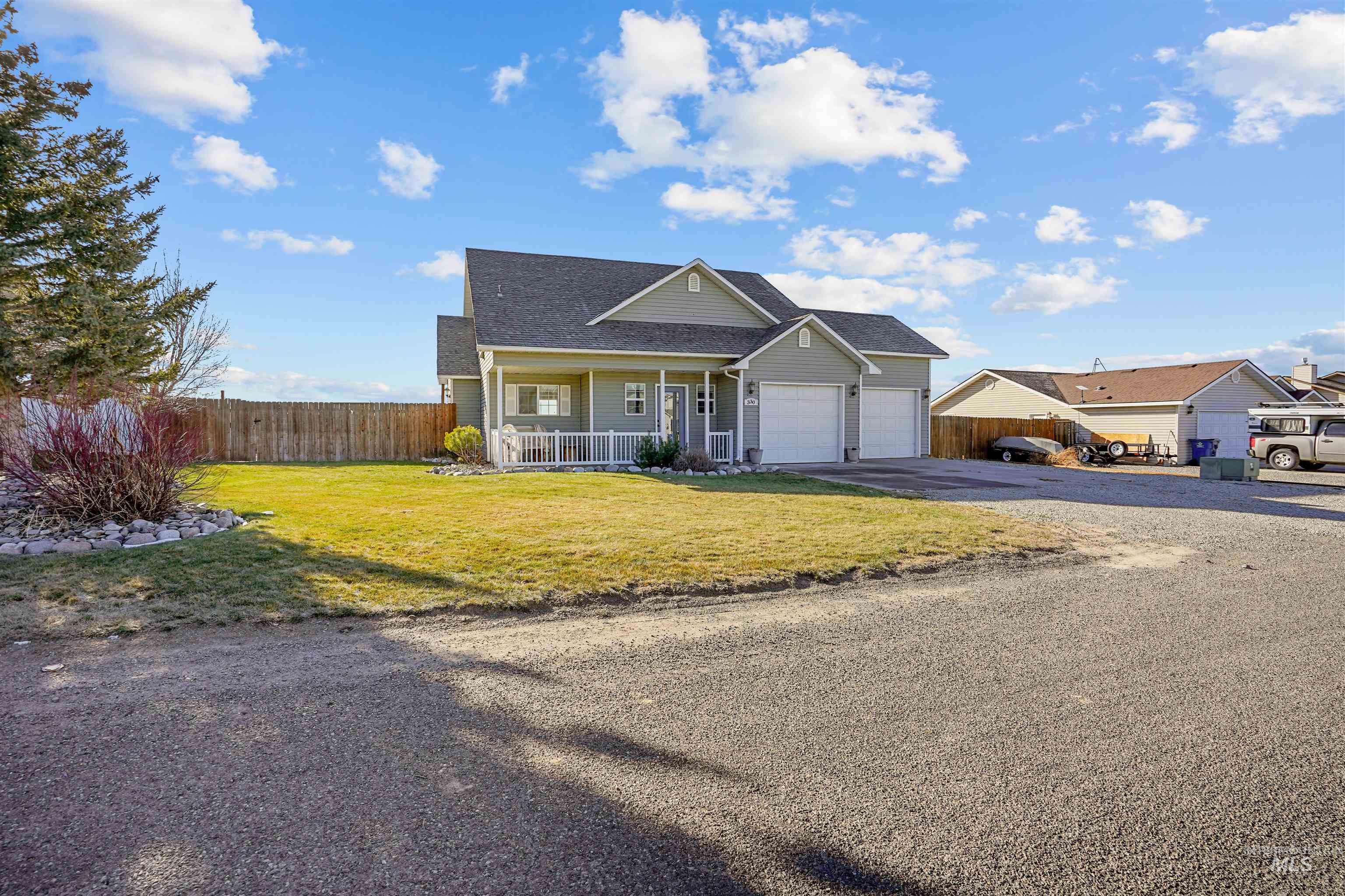 330 W 2nd Street, Hazelton, Idaho 83335, 4 Bedrooms, 2.5 Bathrooms, Residential For Sale, Price $395,000,MLS 98972982