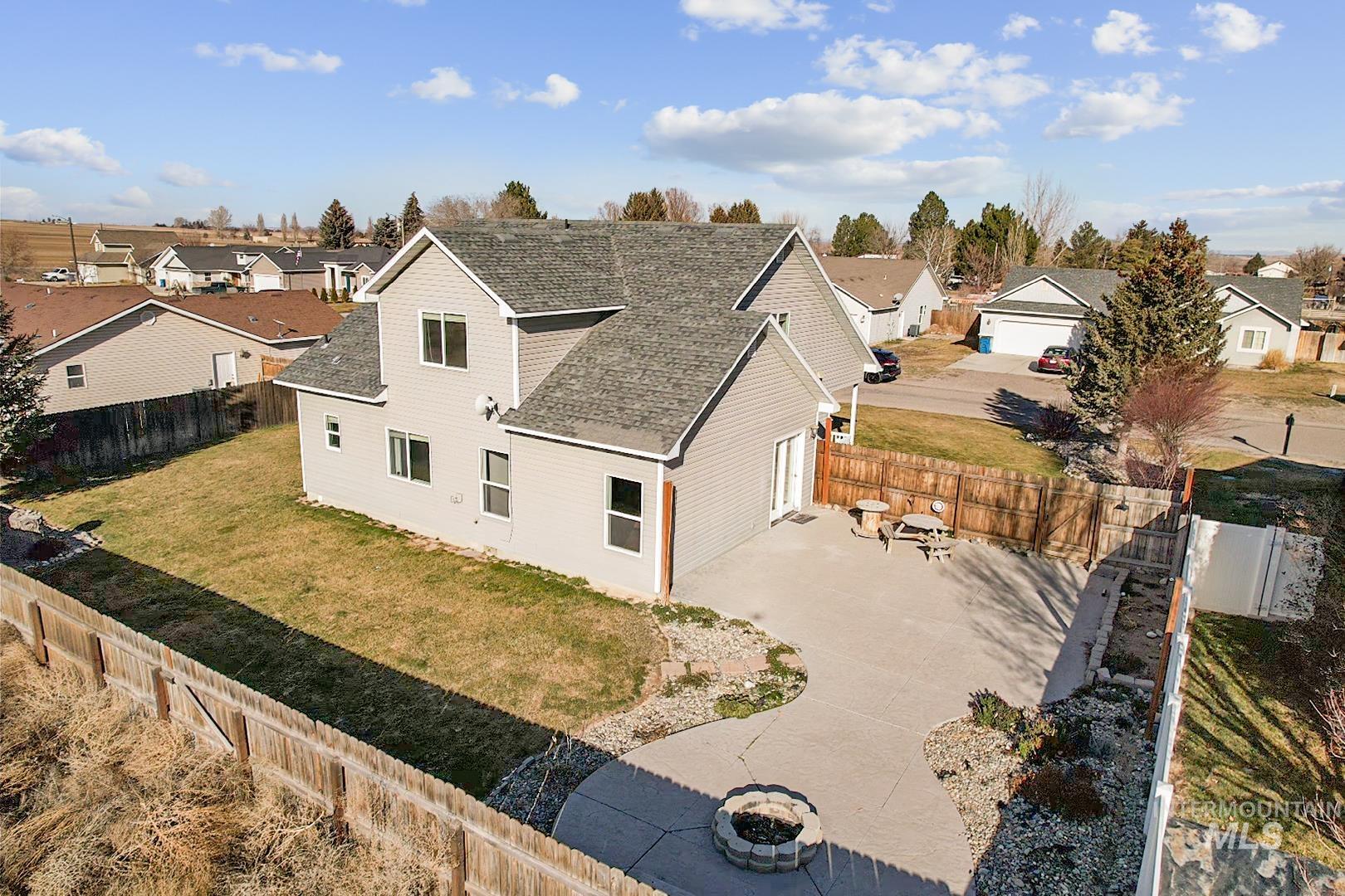 330 W 2nd Street, Hazelton, Idaho 83335, 4 Bedrooms, 2.5 Bathrooms, Residential For Sale, Price $395,000,MLS 98972982