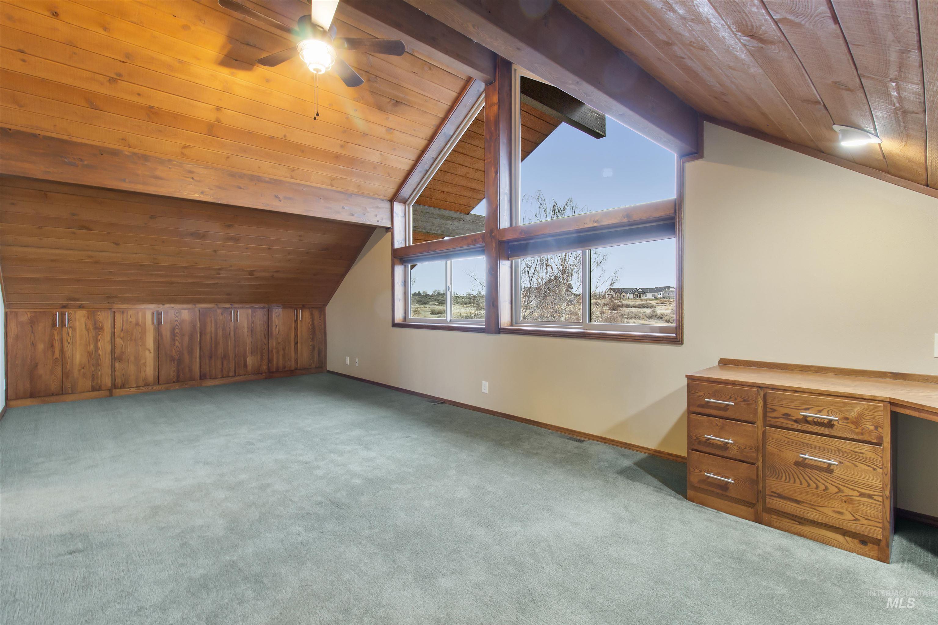 4048 N 3536 E, Kimberly, Idaho 83341, 3 Bedrooms, 3 Bathrooms, Residential For Sale, Price $915,000,MLS 98972983