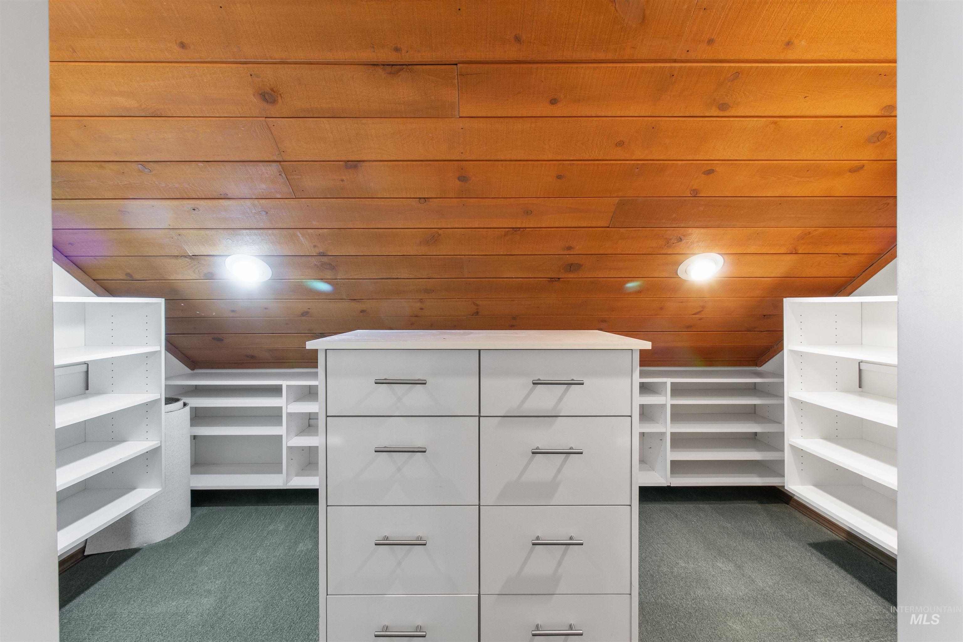 4048 N 3536 E, Kimberly, Idaho 83341, 3 Bedrooms, 3 Bathrooms, Residential For Sale, Price $915,000,MLS 98972983