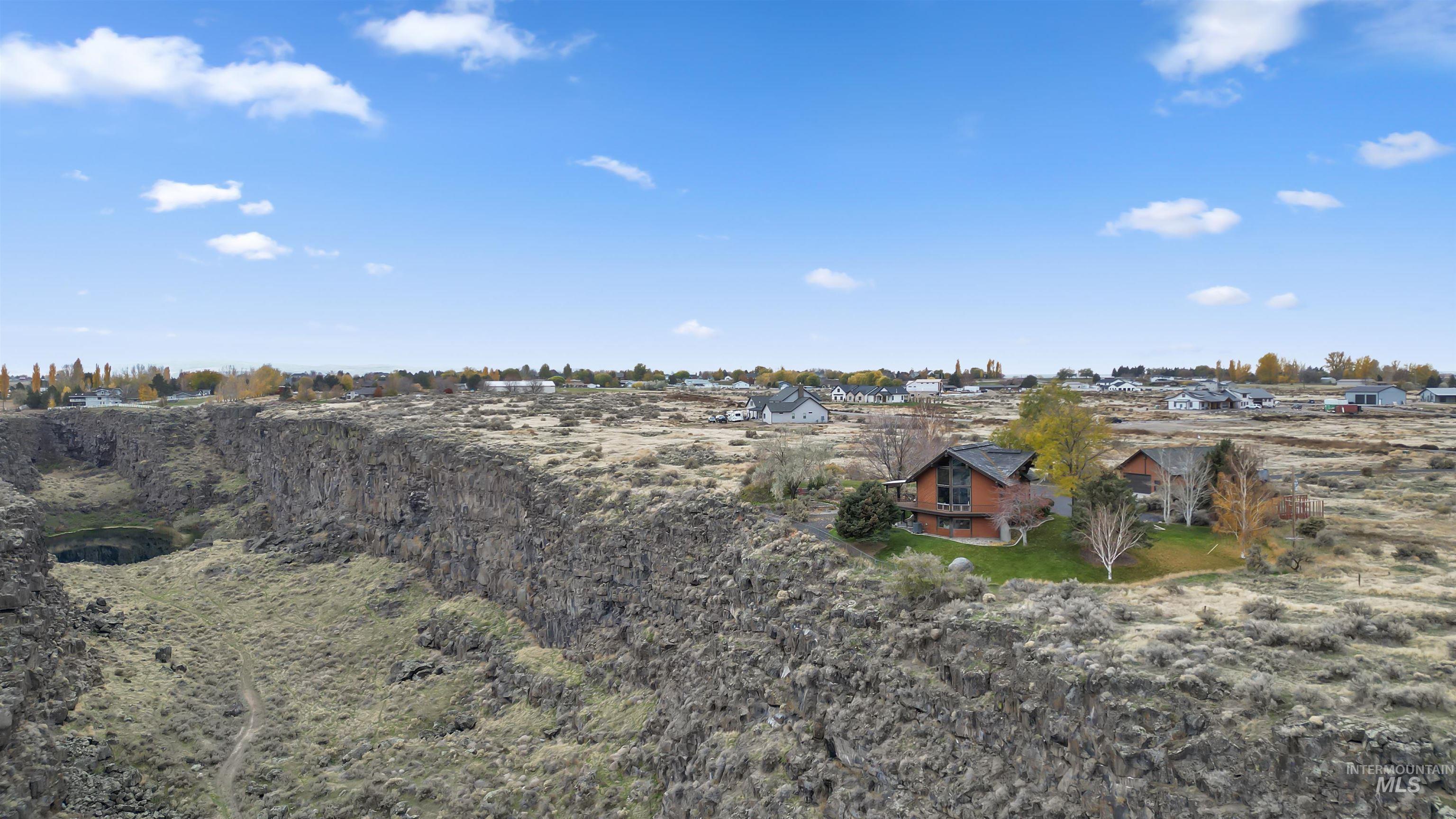 4048 N 3536 E, Kimberly, Idaho 83341, 3 Bedrooms, 3 Bathrooms, Residential For Sale, Price $885,000,MLS 98972983
