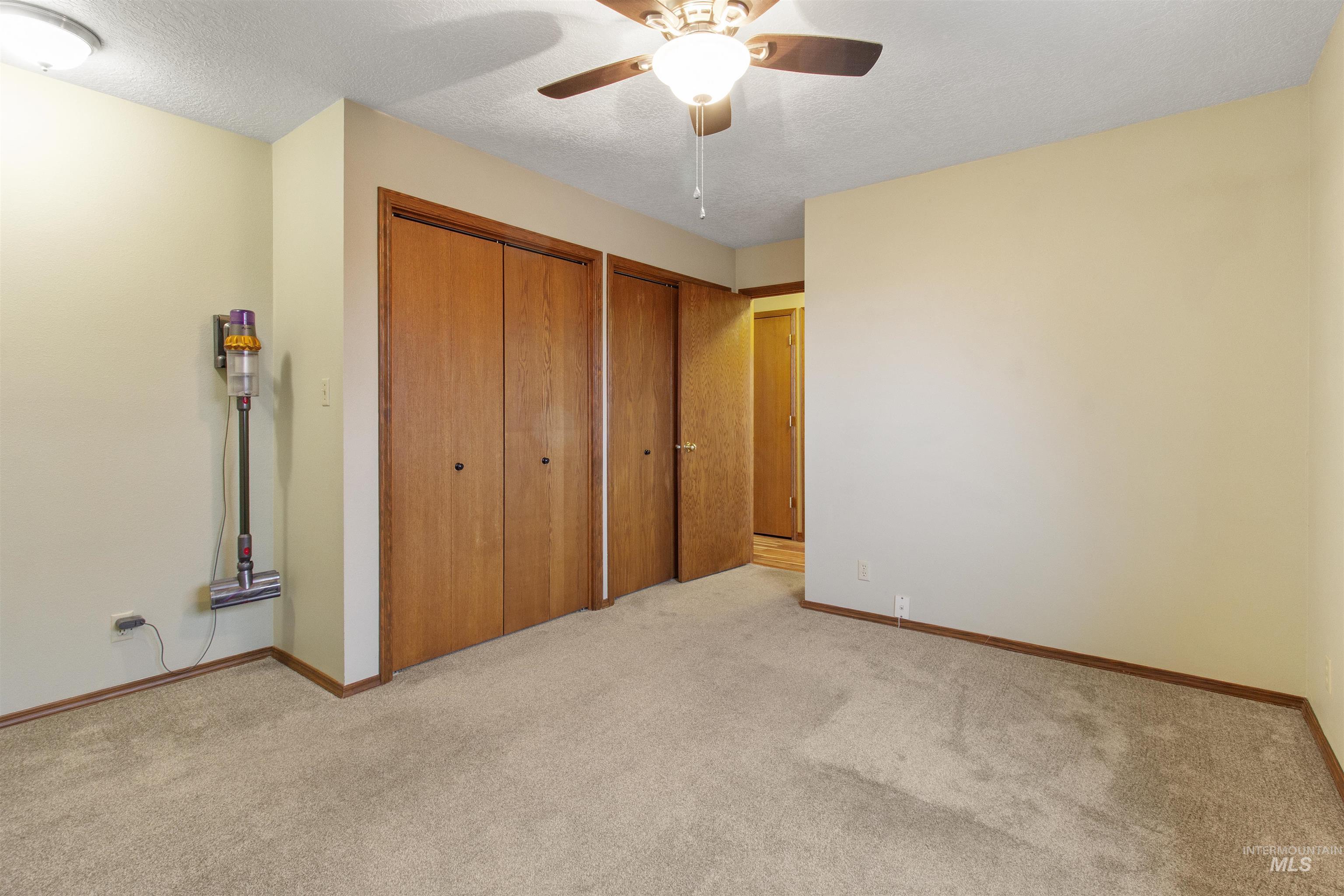 4048 N 3536 E, Kimberly, Idaho 83341, 3 Bedrooms, 3 Bathrooms, Residential For Sale, Price $915,000,MLS 98972983