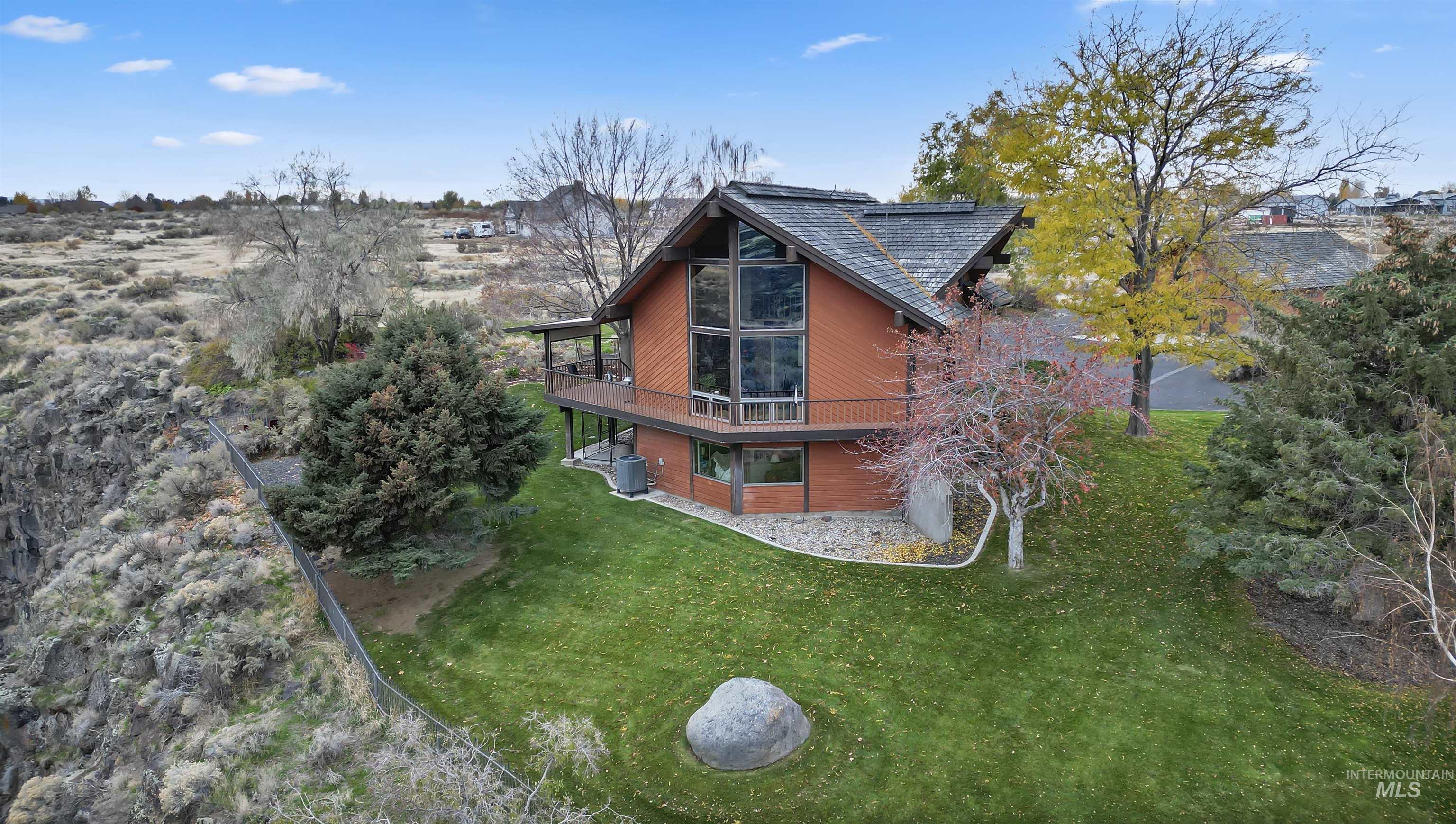 4048 N 3536 E, Kimberly, Idaho 83341, 3 Bedrooms, 3 Bathrooms, Residential For Sale, Price $915,000,MLS 98972983