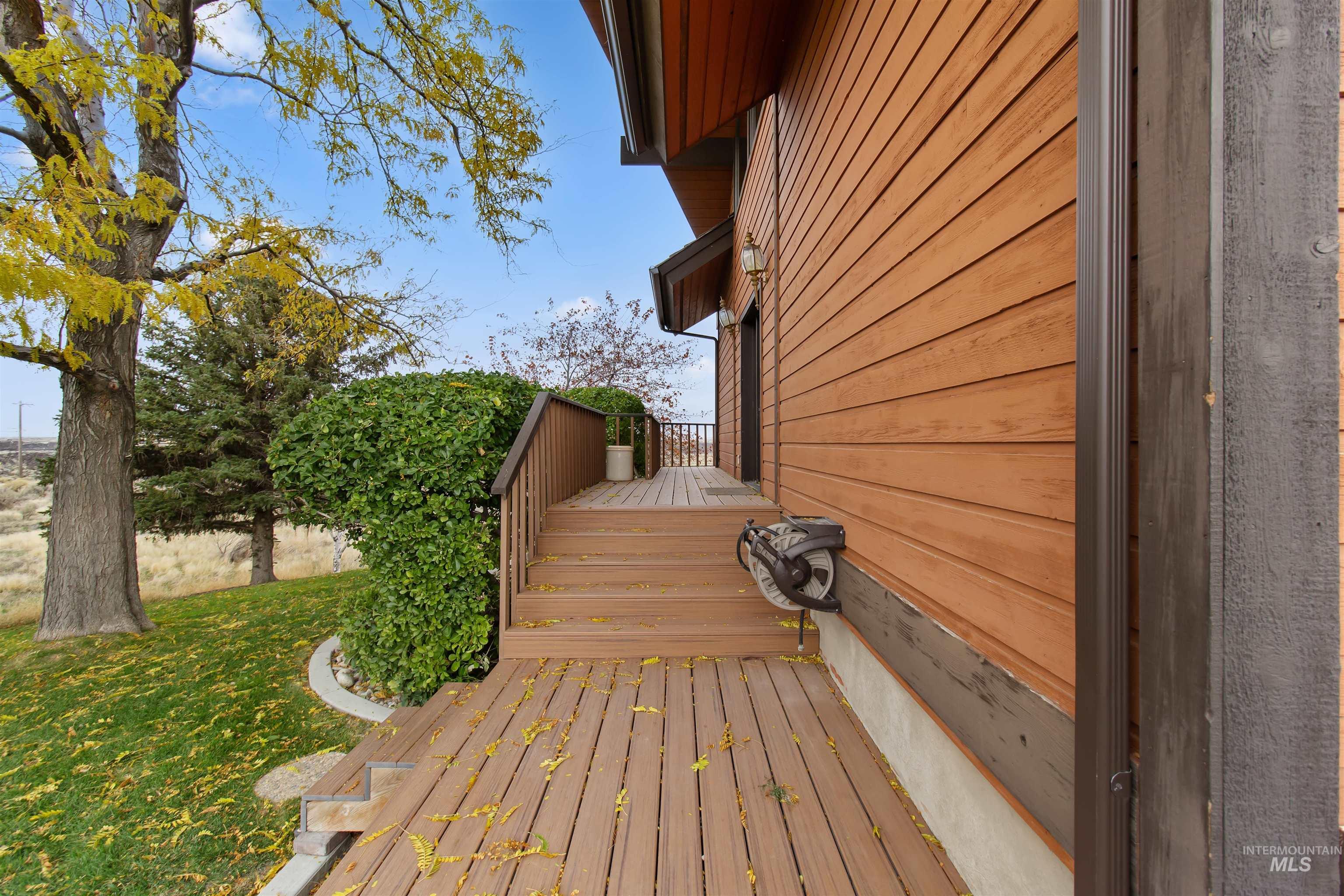 4048 N 3536 E, Kimberly, Idaho 83341, 3 Bedrooms, 3 Bathrooms, Residential For Sale, Price $915,000,MLS 98972983