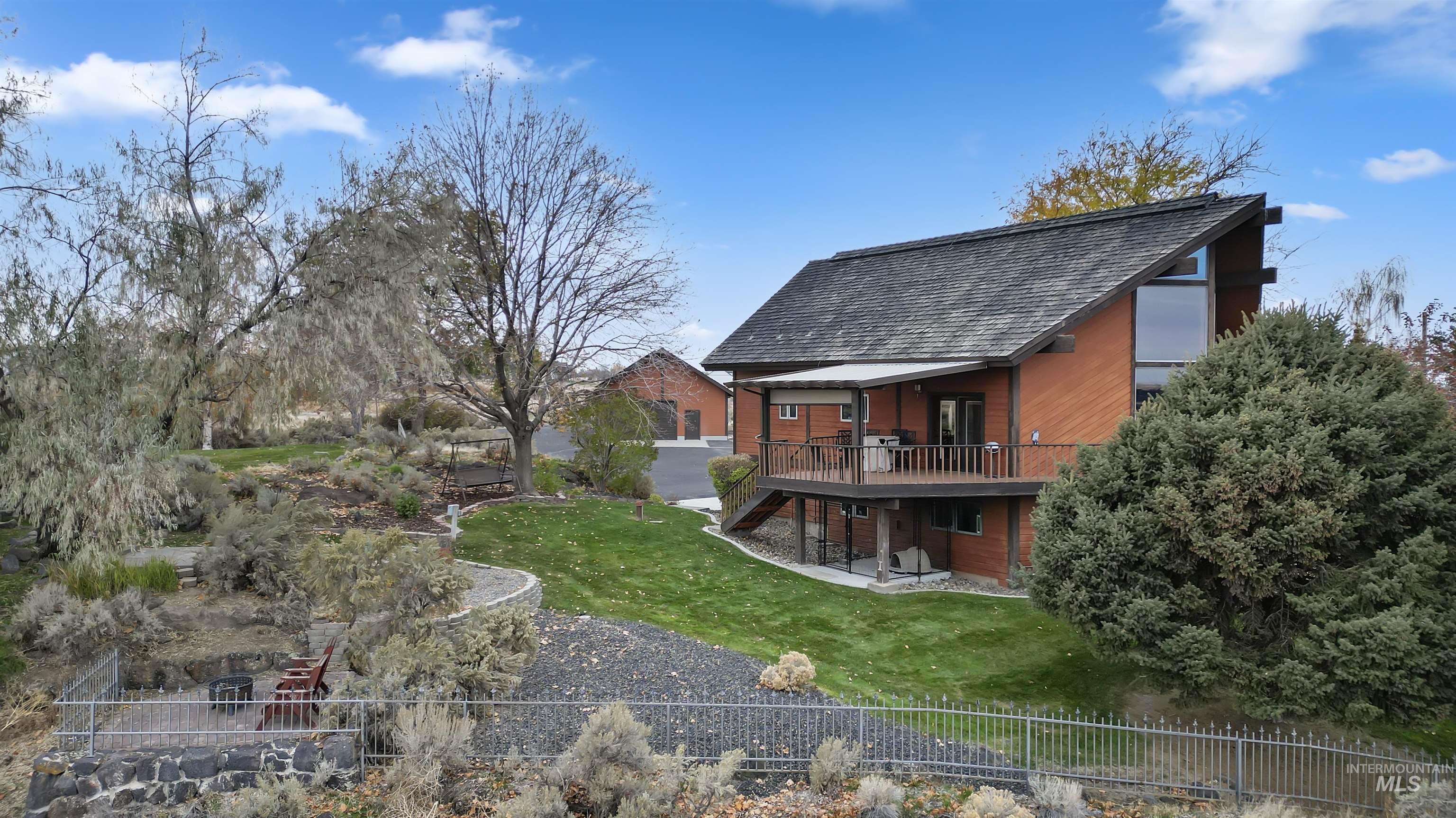 4048 N 3536 E, Kimberly, Idaho 83341, 3 Bedrooms, 3 Bathrooms, Residential For Sale, Price $899,900,MLS 98972983