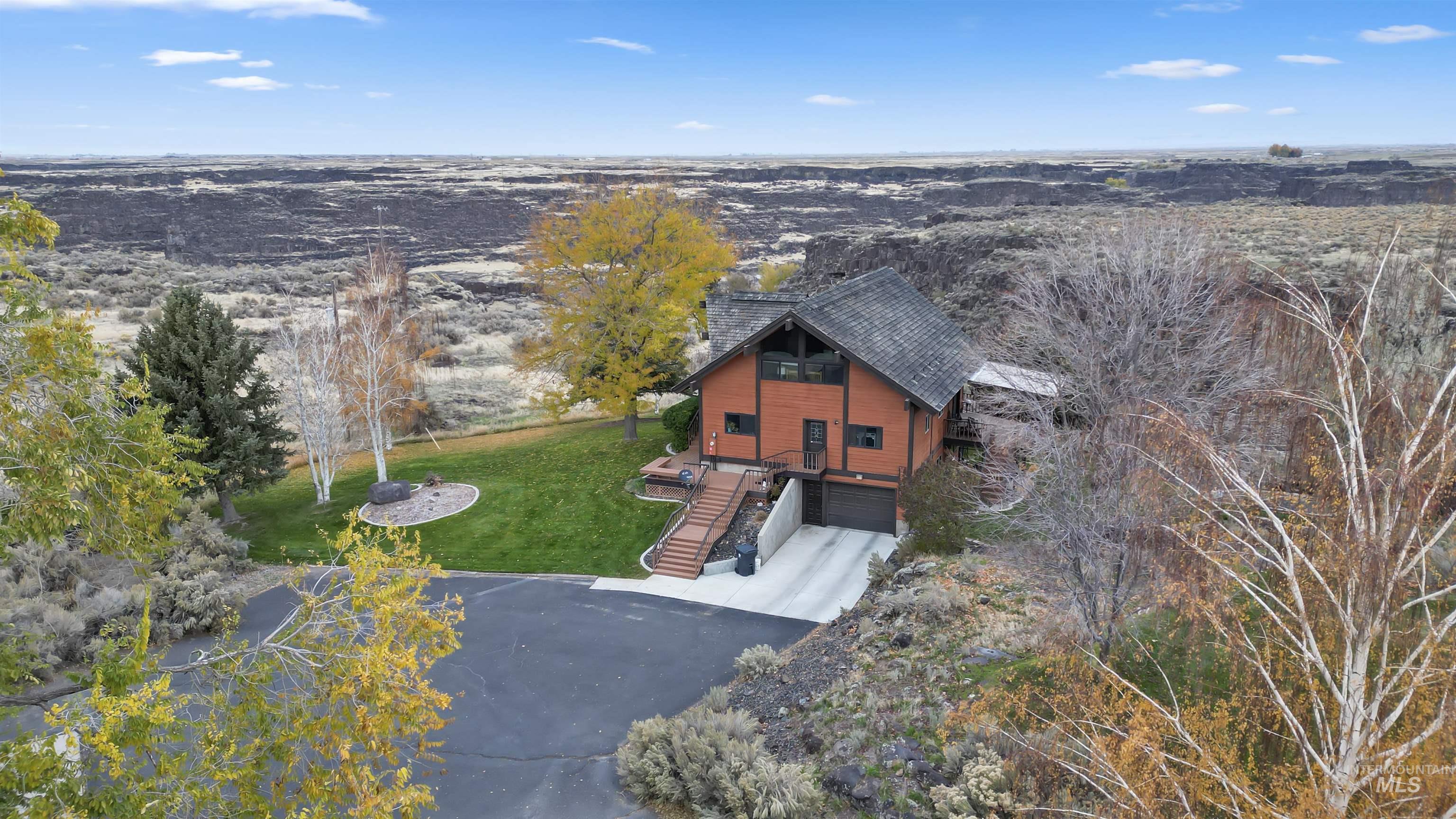 4048 N 3536 E, Kimberly, Idaho 83341, 3 Bedrooms, 3 Bathrooms, Residential For Sale, Price $885,000,MLS 98972983