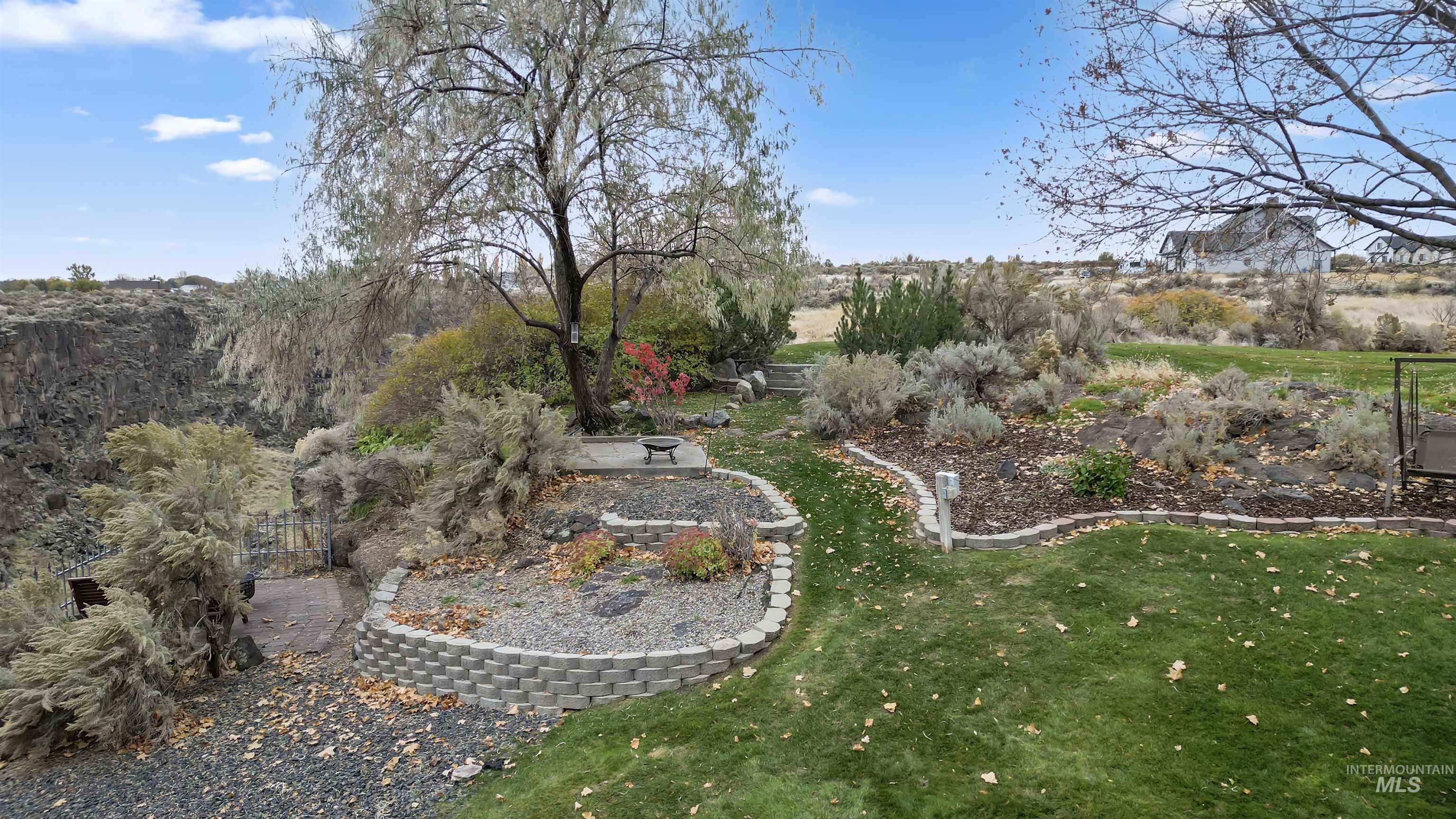 4048 N 3536 E, Kimberly, Idaho 83341, 3 Bedrooms, 3 Bathrooms, Residential For Sale, Price $915,000,MLS 98972983