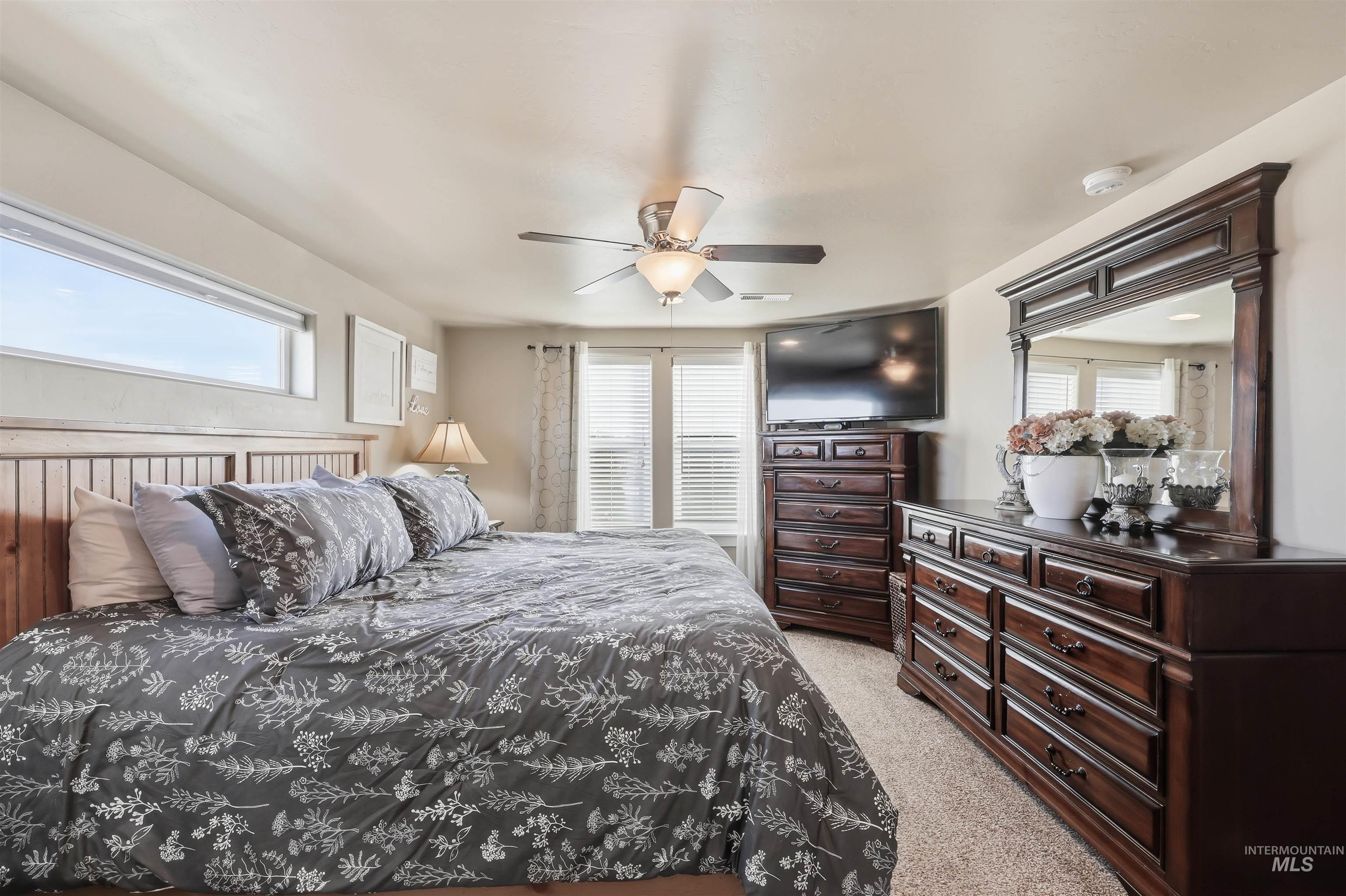 431 S Rocker Avenue, Kuna, Idaho 83634, 4 Bedrooms, 2.5 Bathrooms, Residential For Sale, Price $535,000,MLS 98972984