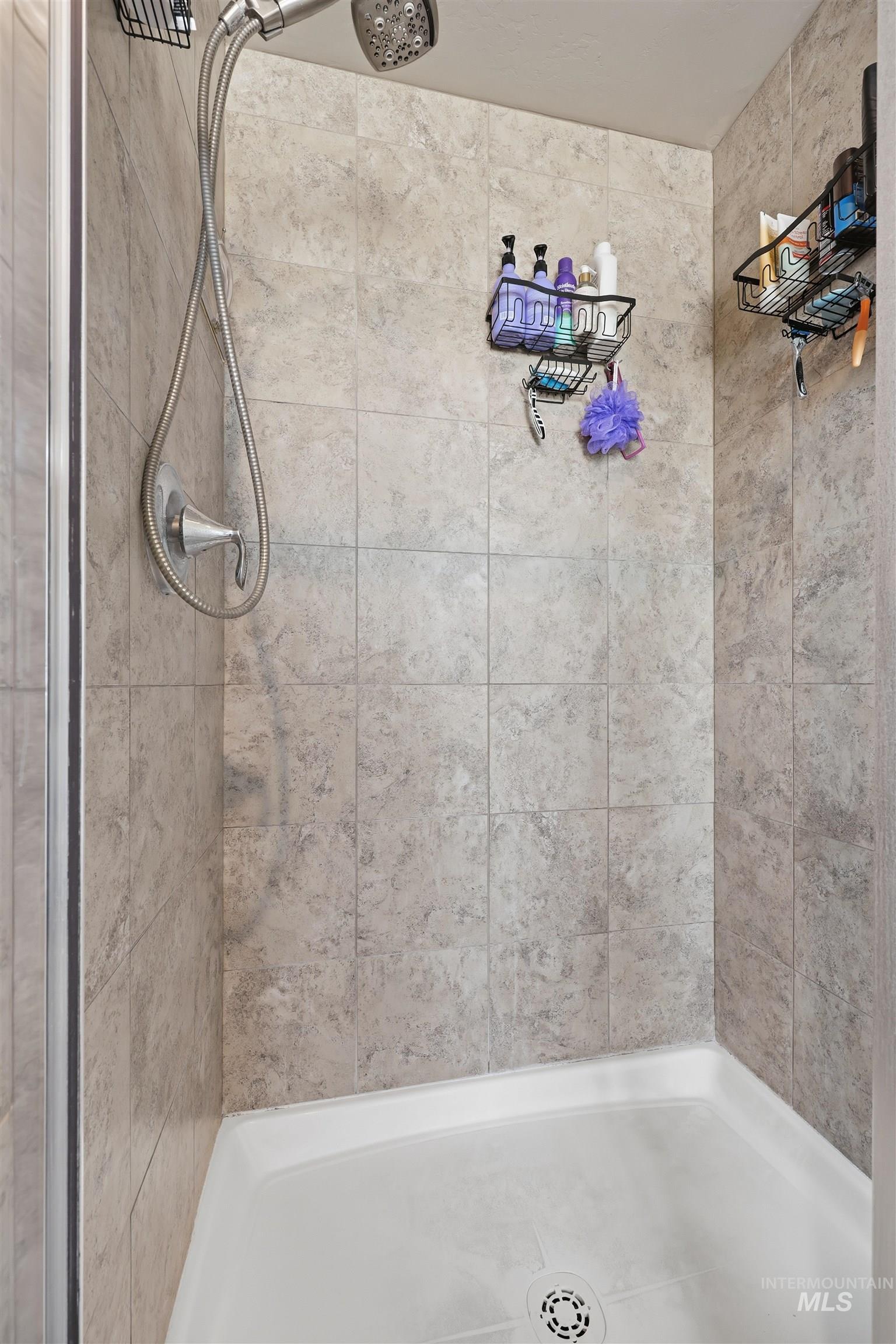 431 S Rocker Avenue, Kuna, Idaho 83634, 4 Bedrooms, 2.5 Bathrooms, Residential For Sale, Price $535,000,MLS 98972984