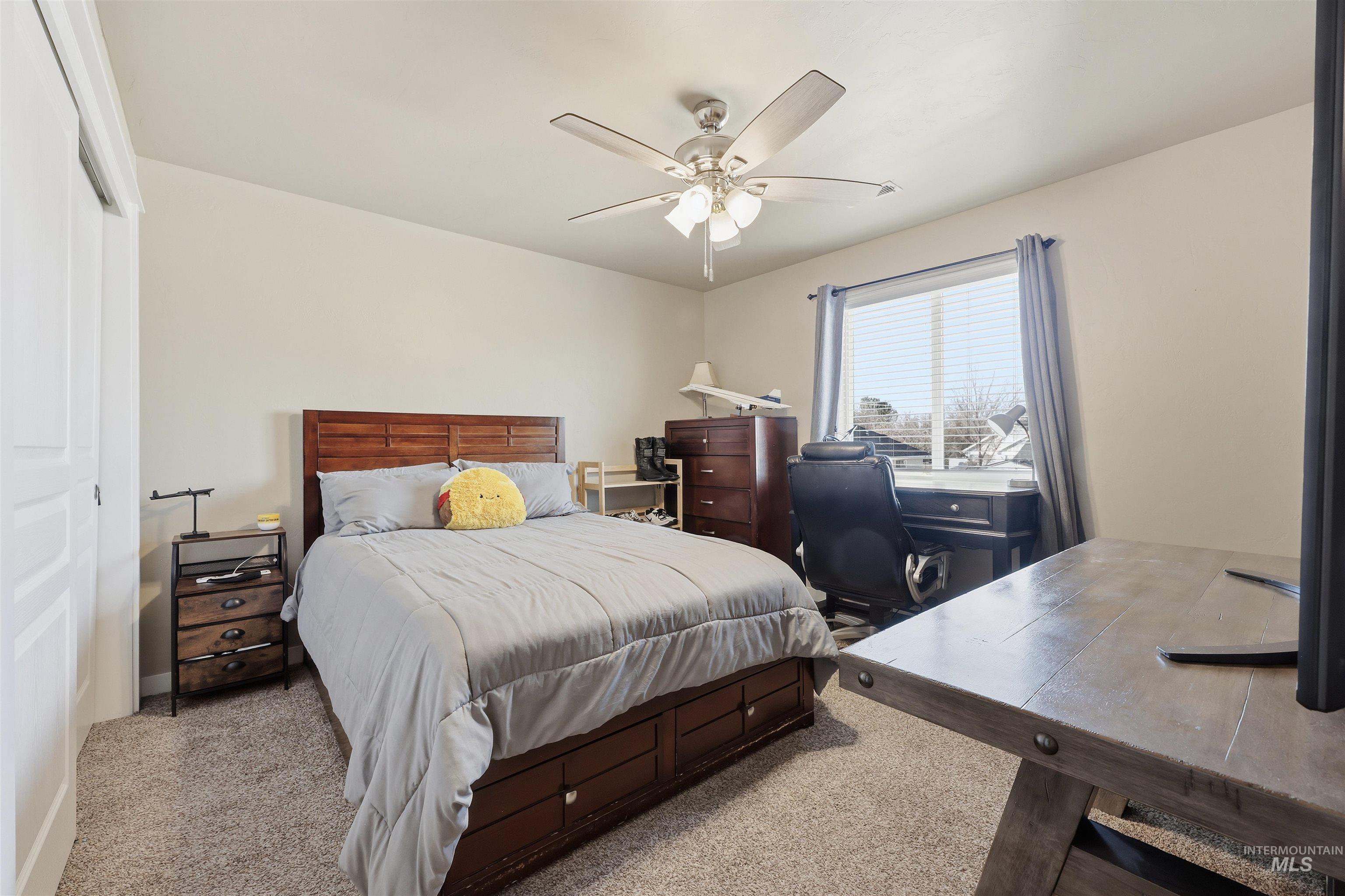 431 S Rocker Avenue, Kuna, Idaho 83634, 4 Bedrooms, 2.5 Bathrooms, Residential For Sale, Price $535,000,MLS 98972984