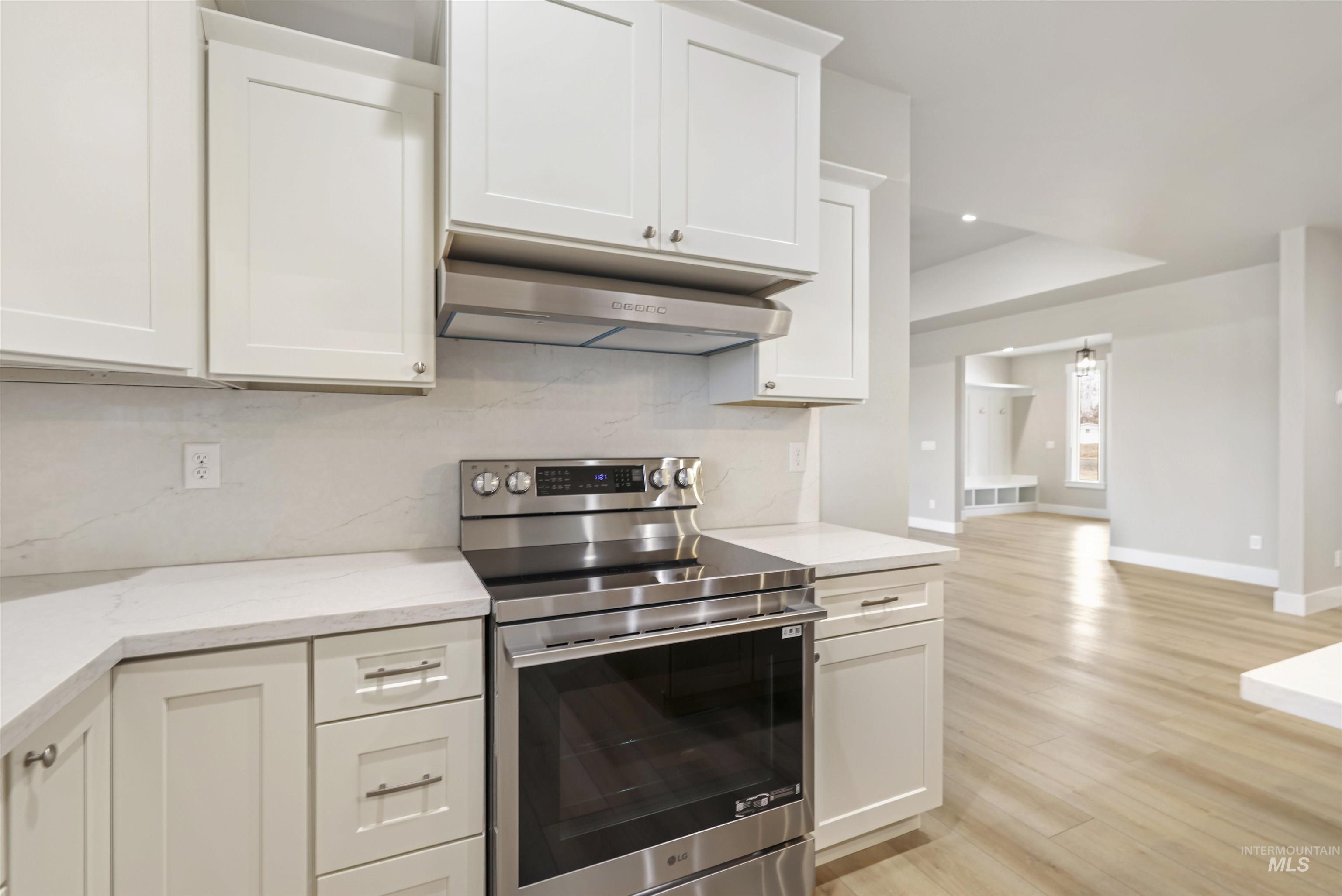 109 Stella Circle, Hagerman, Idaho 83332, 3 Bedrooms, 2 Bathrooms, Residential For Sale, Price $749,900,MLS 98972985