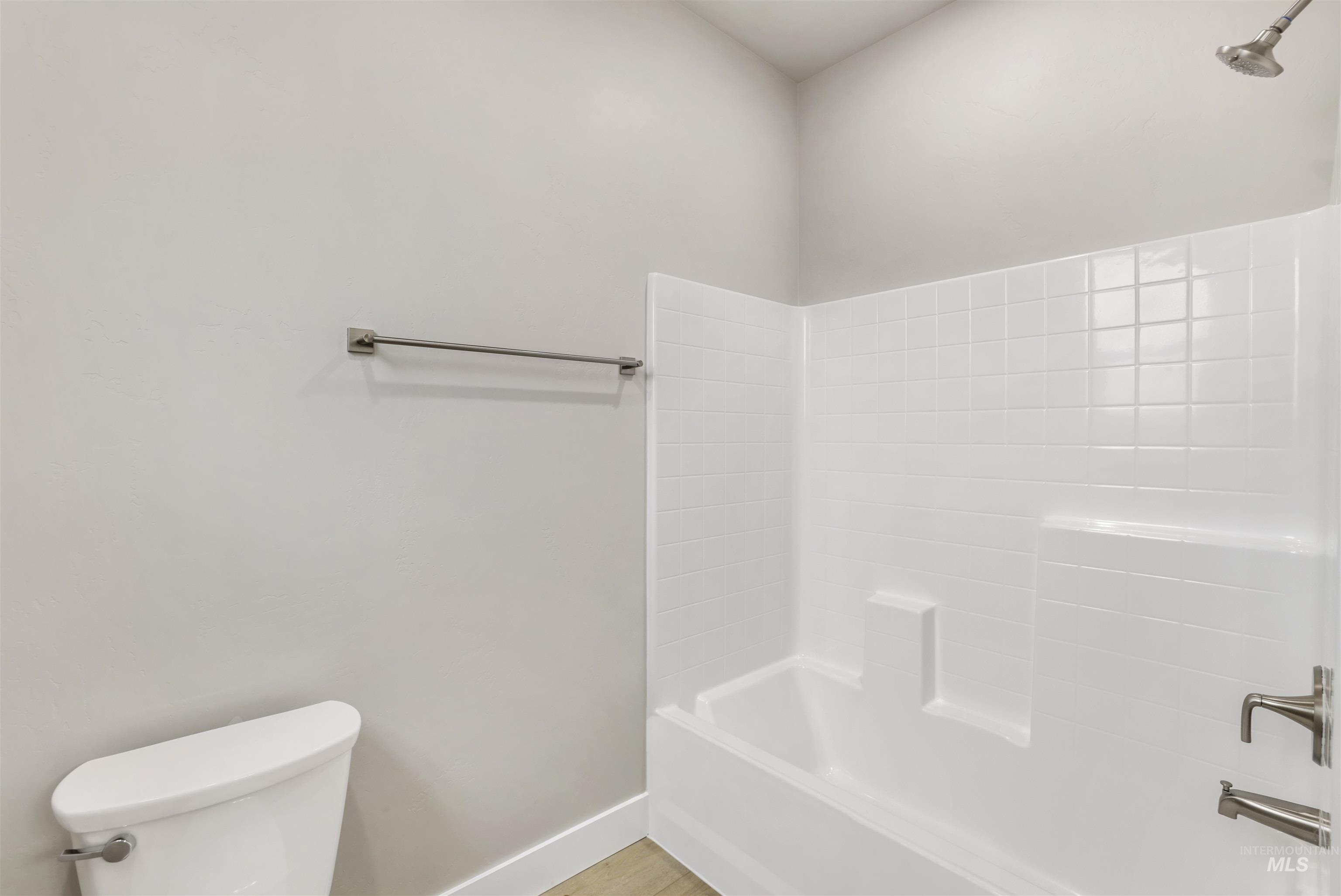 109 Stella Circle, Hagerman, Idaho 83332, 3 Bedrooms, 2 Bathrooms, Residential For Sale, Price $749,900,MLS 98972985