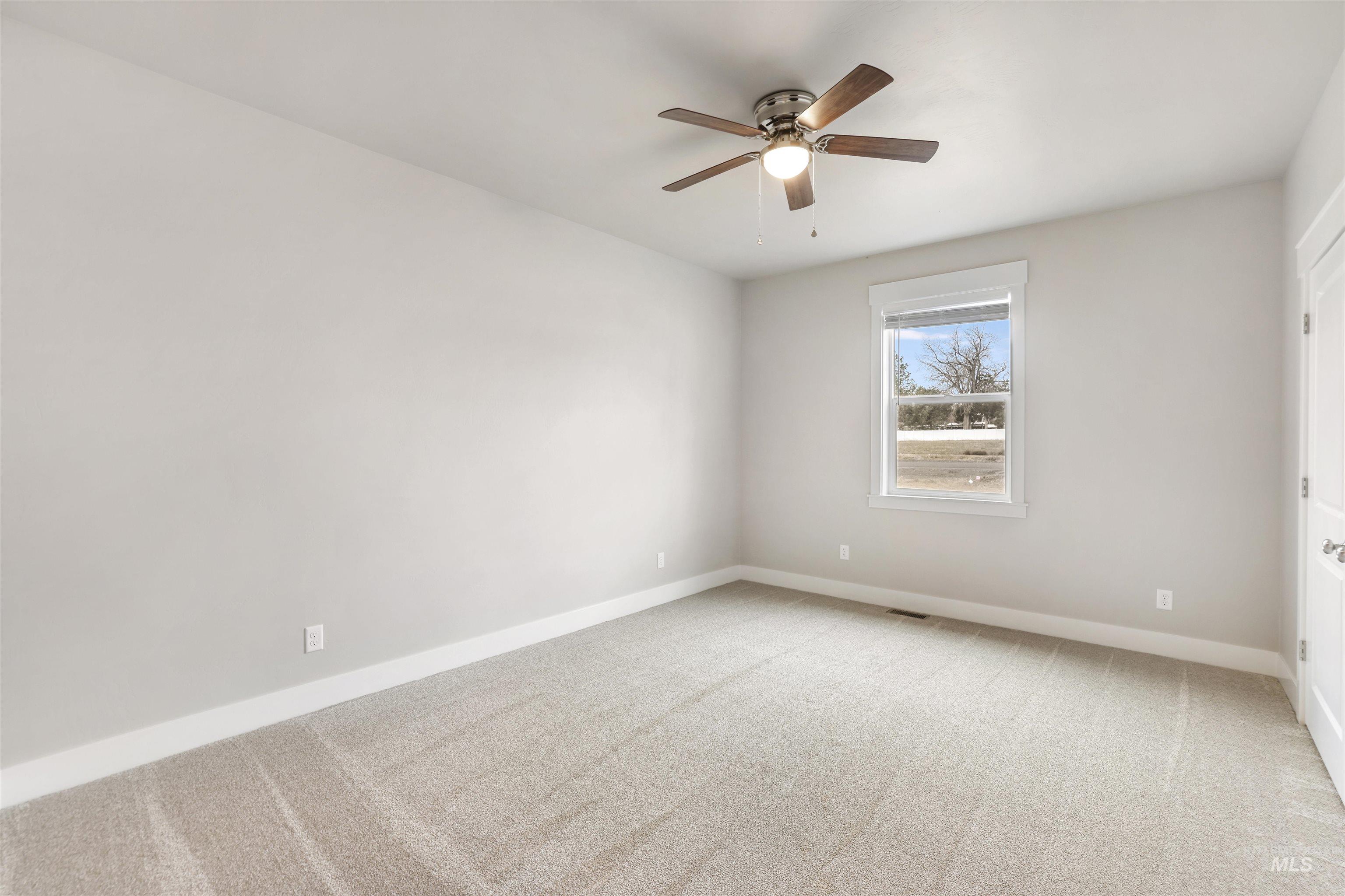 109 Stella Circle, Hagerman, Idaho 83332, 3 Bedrooms, 2 Bathrooms, Residential For Sale, Price $749,900,MLS 98972985