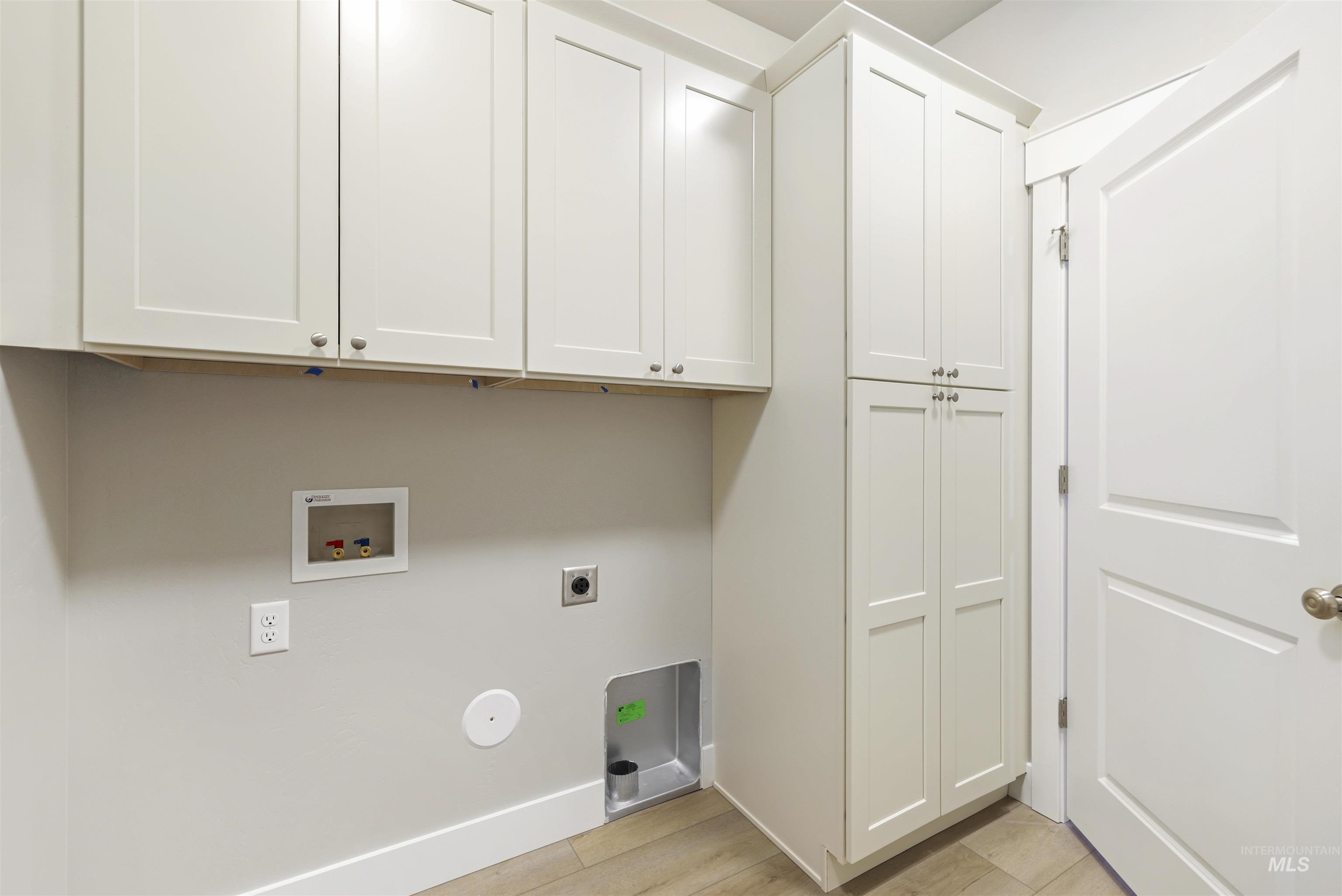 109 Stella Circle, Hagerman, Idaho 83332, 3 Bedrooms, 2 Bathrooms, Residential For Sale, Price $749,900,MLS 98972985