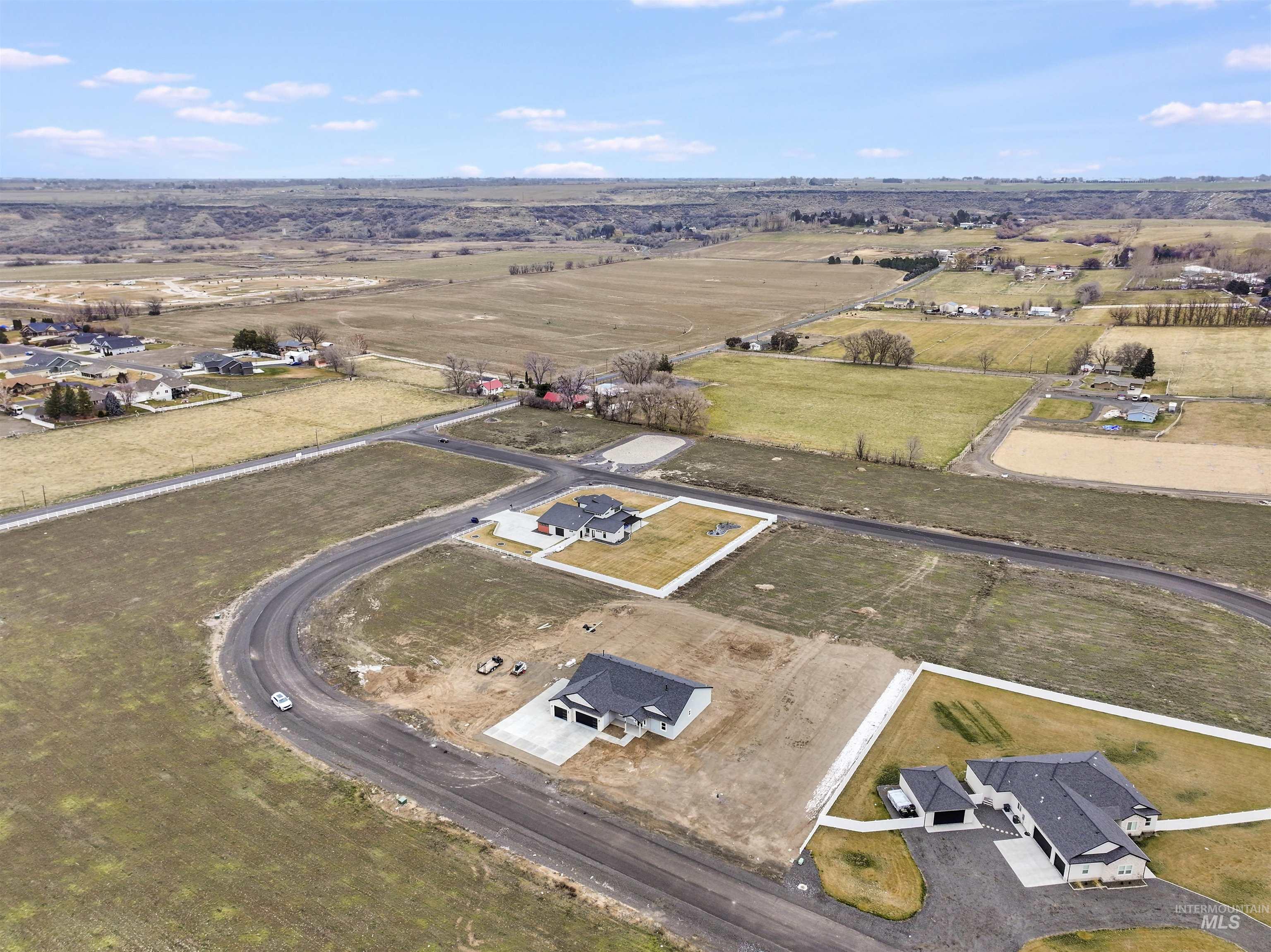 109 Stella Circle, Hagerman, Idaho 83332, 3 Bedrooms, 2 Bathrooms, Residential For Sale, Price $749,900,MLS 98972985