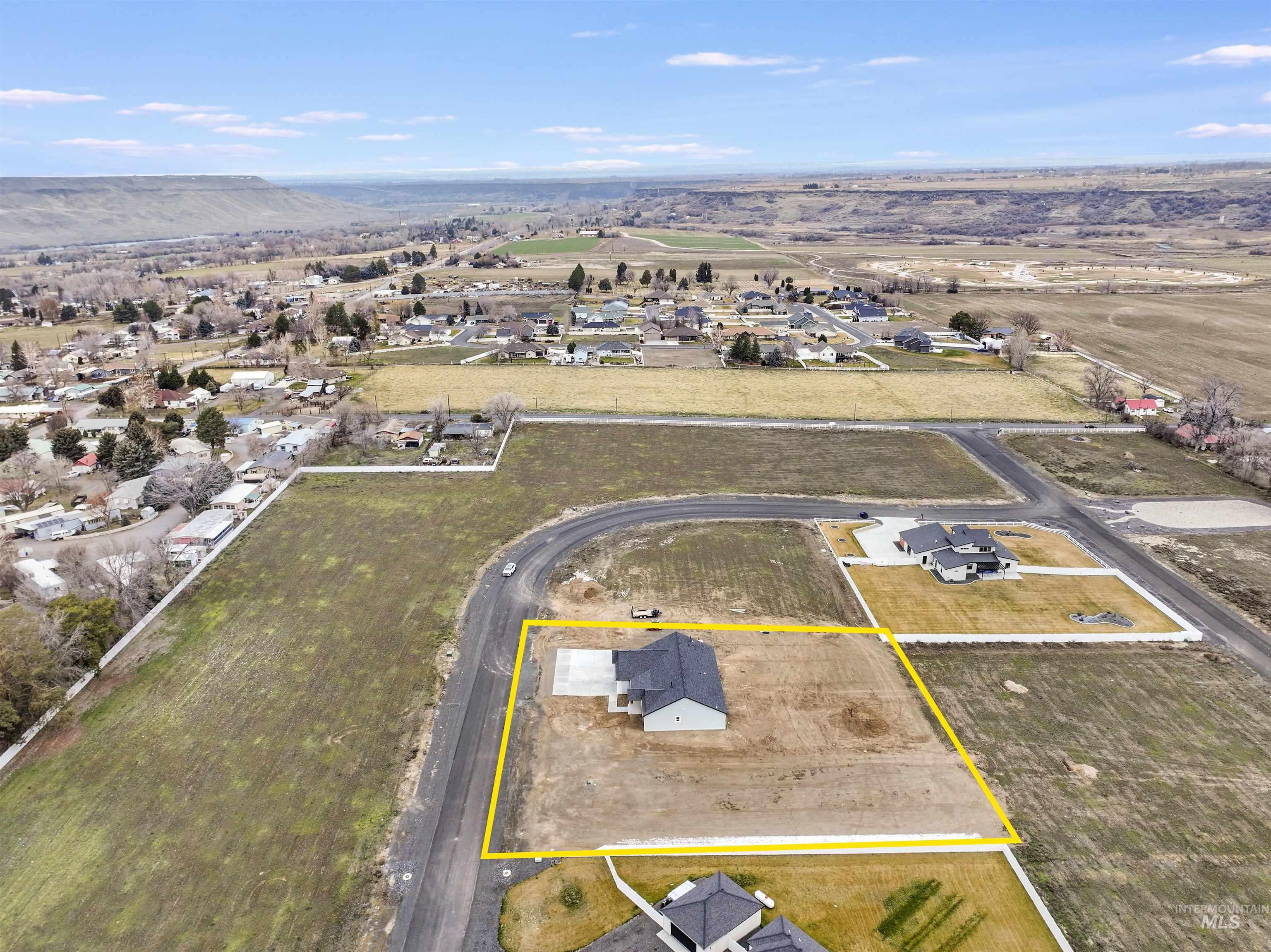 109 Stella Circle, Hagerman, Idaho 83332, 3 Bedrooms, 2 Bathrooms, Residential For Sale, Price $749,900,MLS 98972985