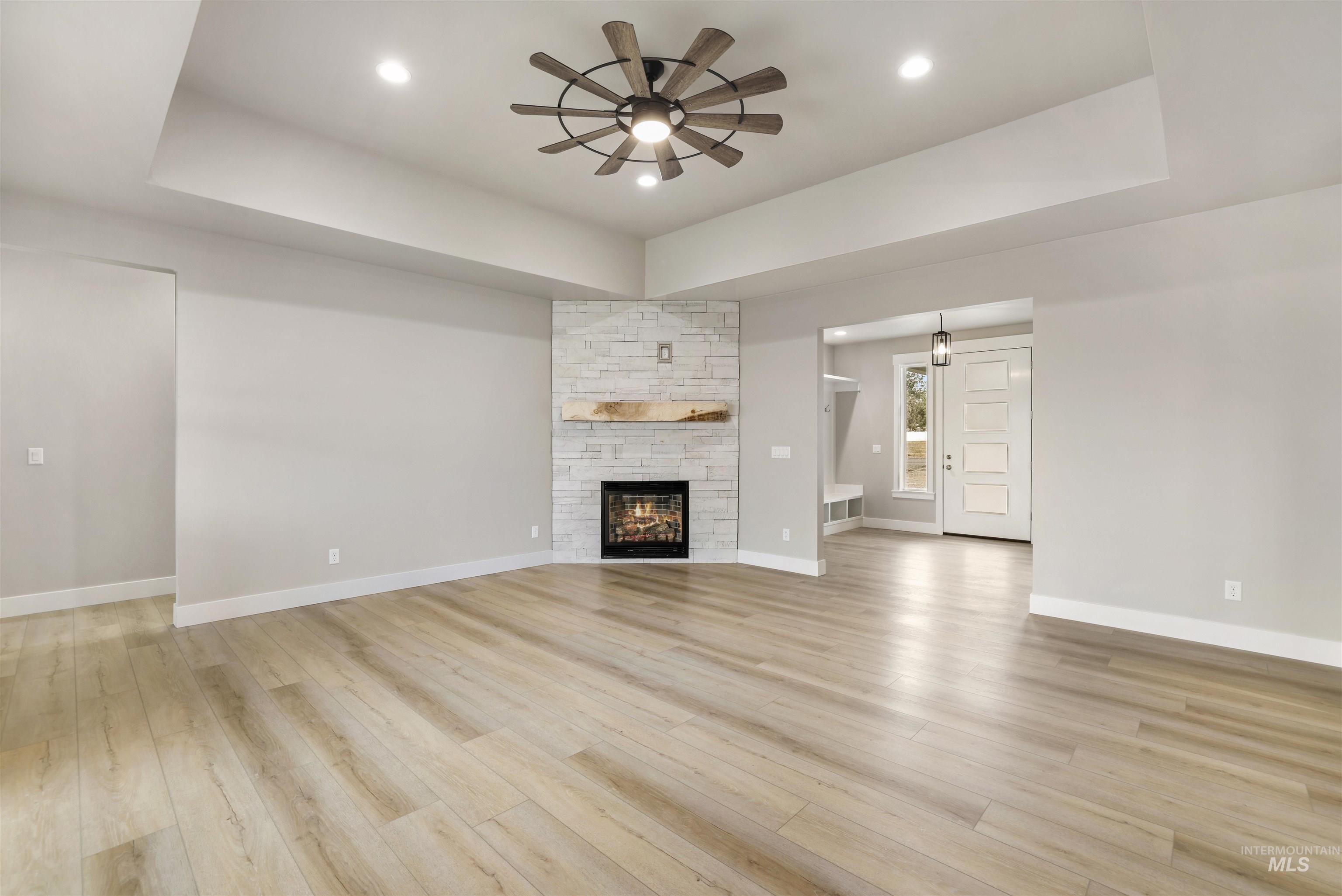 109 Stella Circle, Hagerman, Idaho 83332, 3 Bedrooms, 2 Bathrooms, Residential For Sale, Price $749,900,MLS 98972985