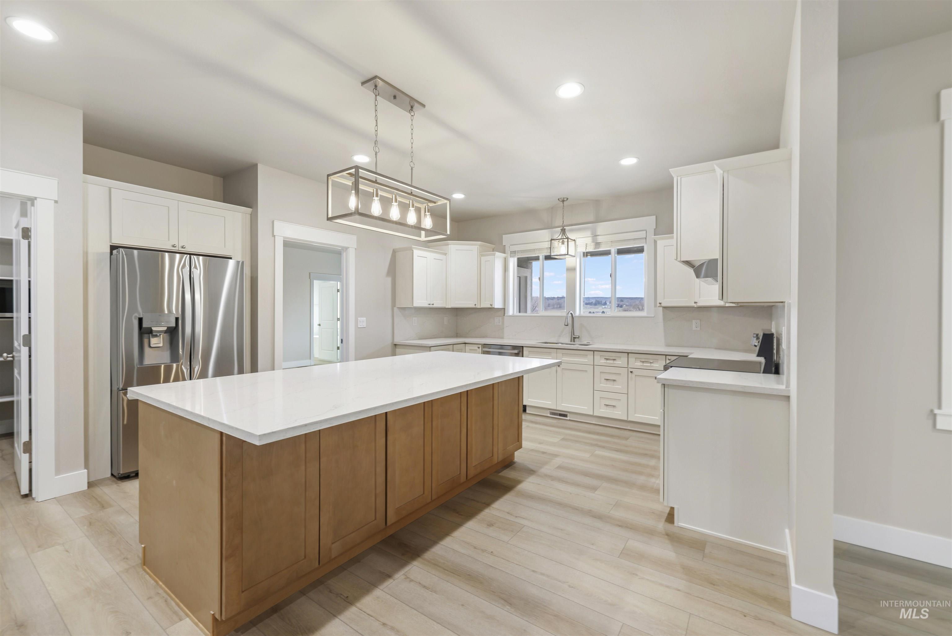 109 Stella Circle, Hagerman, Idaho 83332, 3 Bedrooms, 2 Bathrooms, Residential For Sale, Price $749,900,MLS 98972985