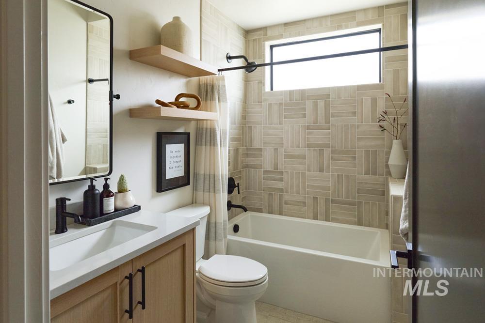 8165 W Corinthia St, Eagle, Idaho 83616, 3 Bedrooms, 2.5 Bathrooms, Residential For Sale, Price $877,000, 98972986