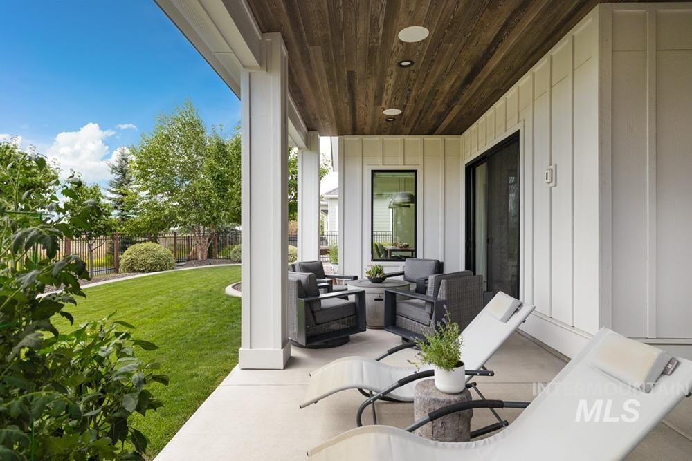 8165 W Corinthia St, Eagle, Idaho 83616, 3 Bedrooms, 2.5 Bathrooms, Residential For Sale, Price $877,000,MLS 98972986