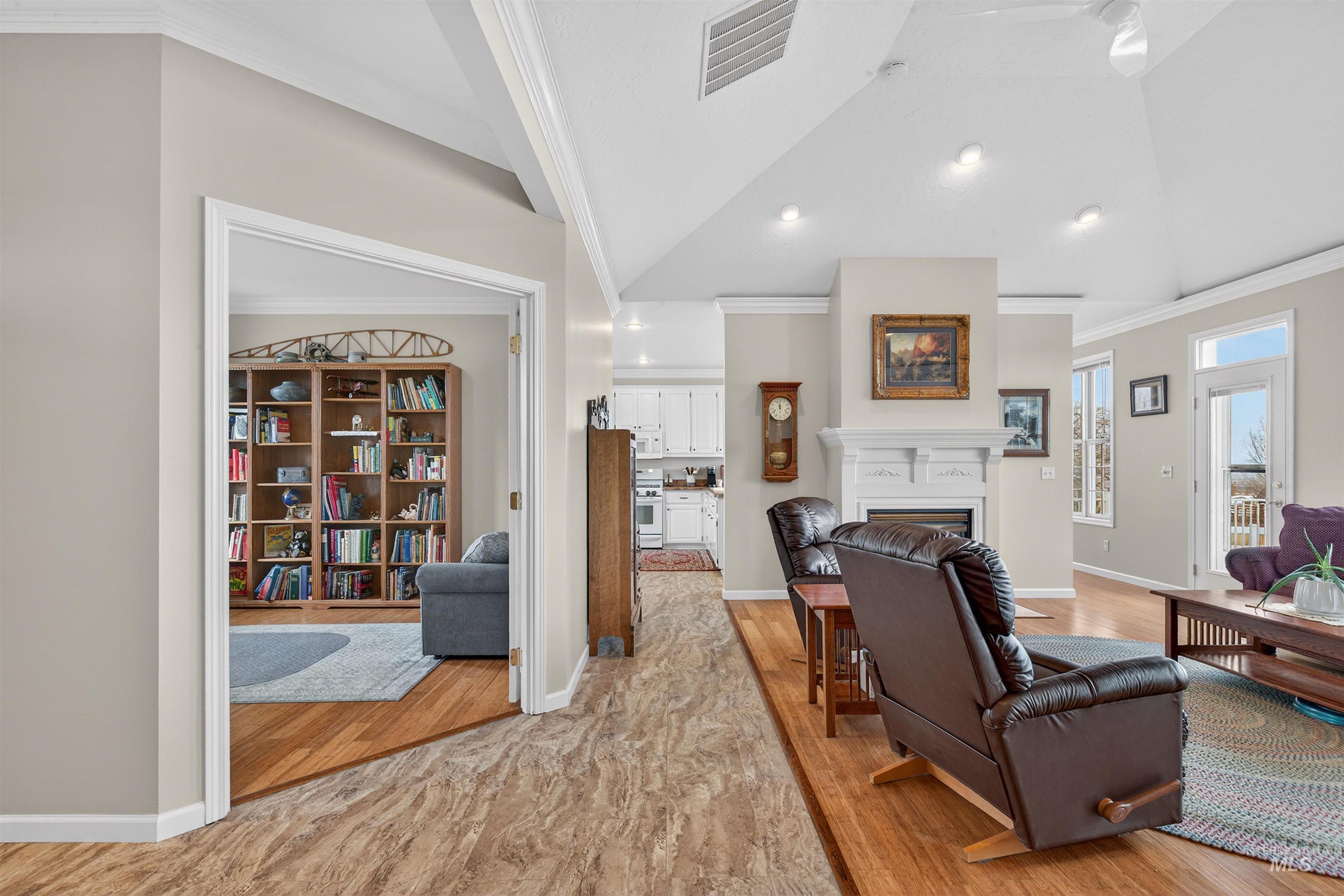 5 Red Barn Lane, Grangeville, Idaho 83530, 2 Bedrooms, 2 Bathrooms, Residential For Sale, Price $509,000,MLS 98972988