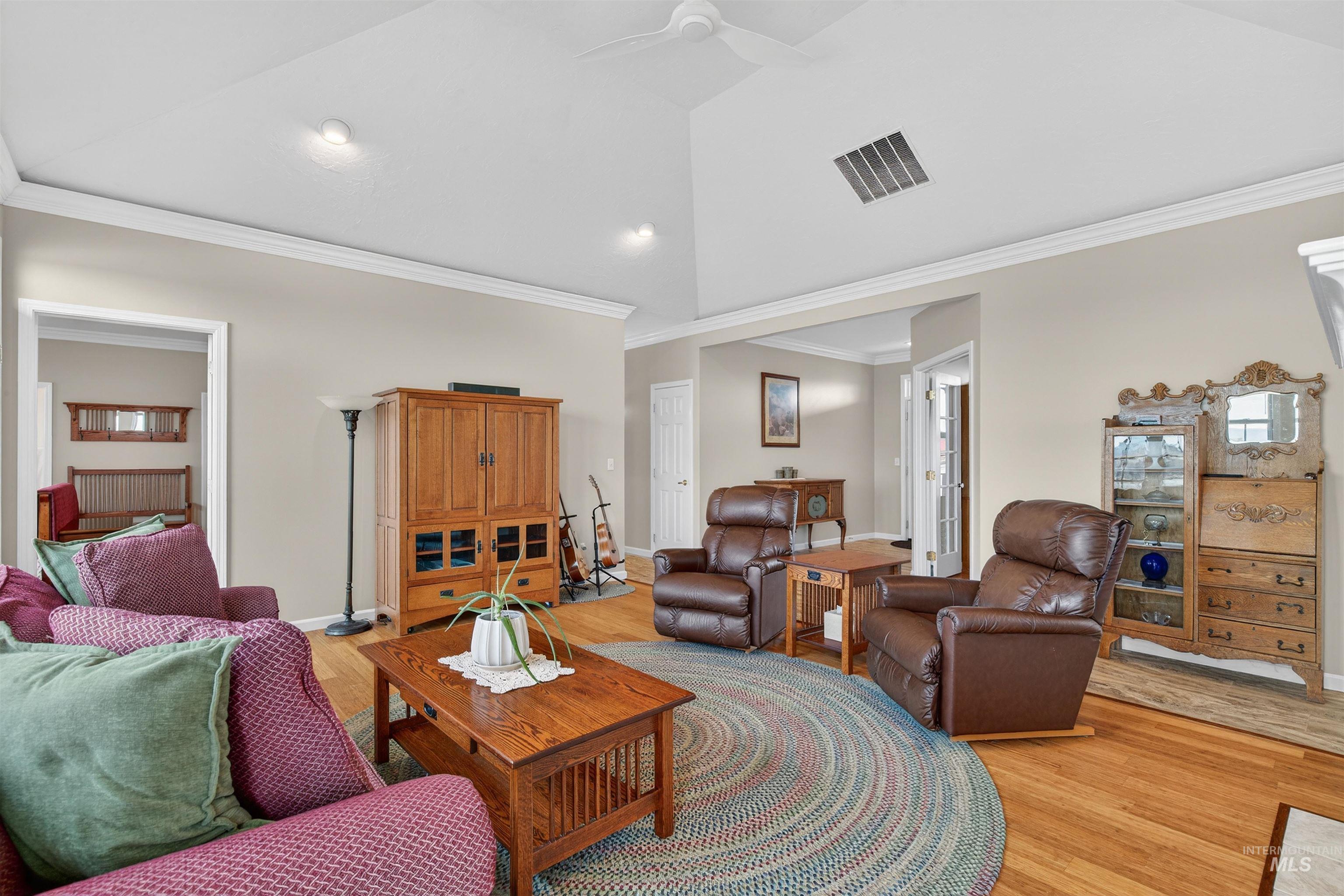 5 Red Barn Lane, Grangeville, Idaho 83530, 2 Bedrooms, 2 Bathrooms, Residential For Sale, Price $509,000,MLS 98972988