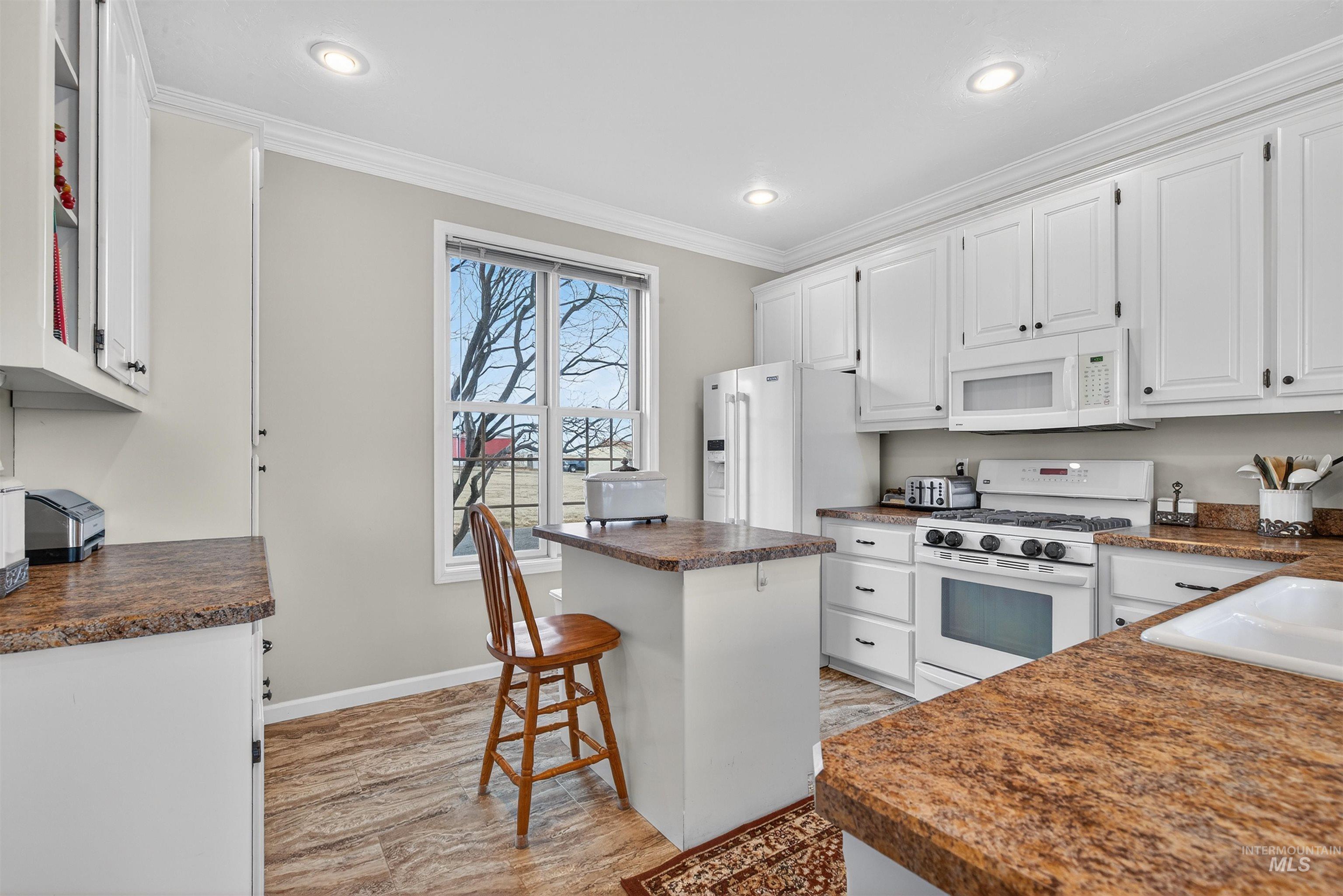 5 Red Barn Lane, Grangeville, Idaho 83530, 2 Bedrooms, 2 Bathrooms, Residential For Sale, Price $509,000,MLS 98972988