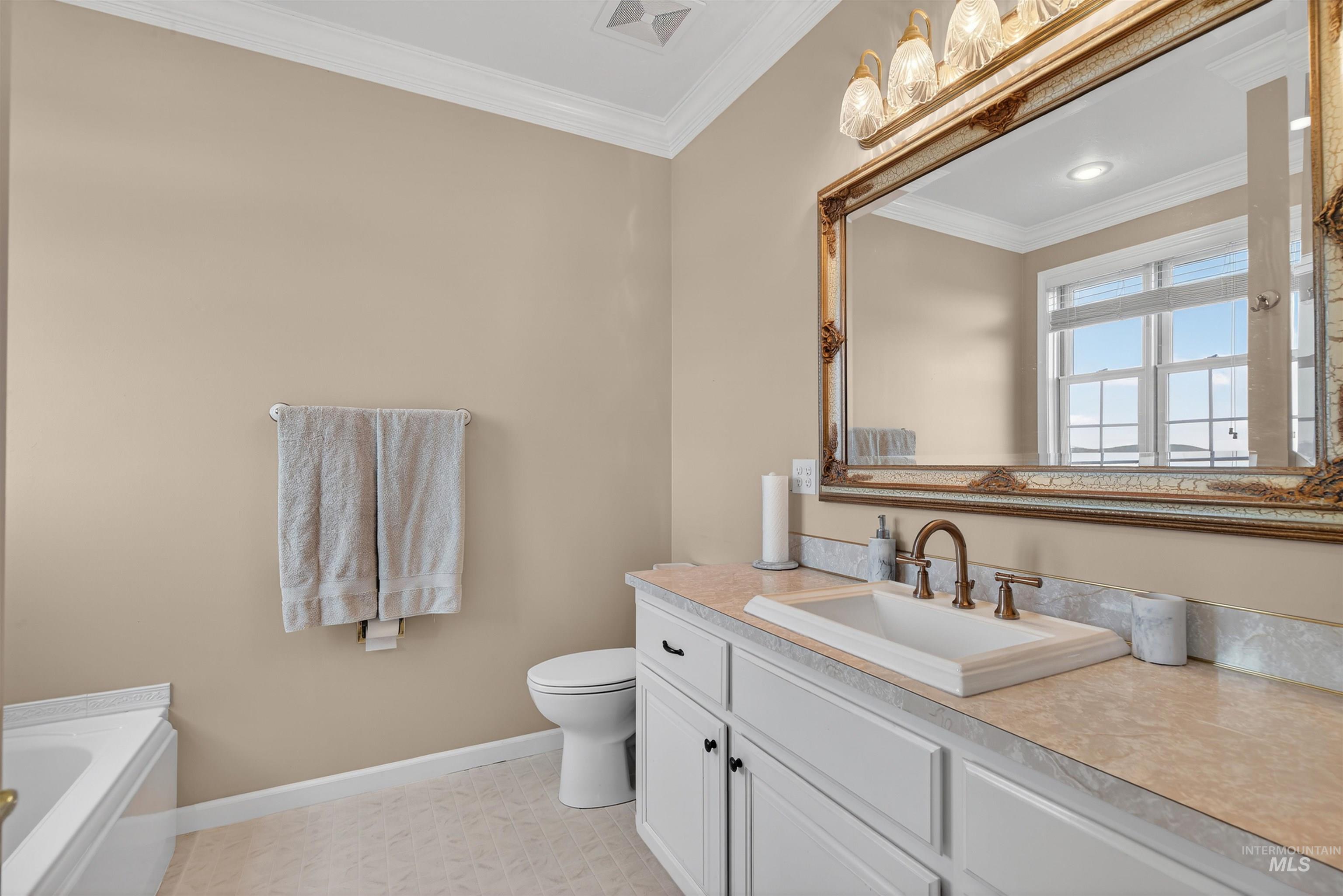 5 Red Barn Lane, Grangeville, Idaho 83530, 2 Bedrooms, 2 Bathrooms, Residential For Sale, Price $509,000,MLS 98972988