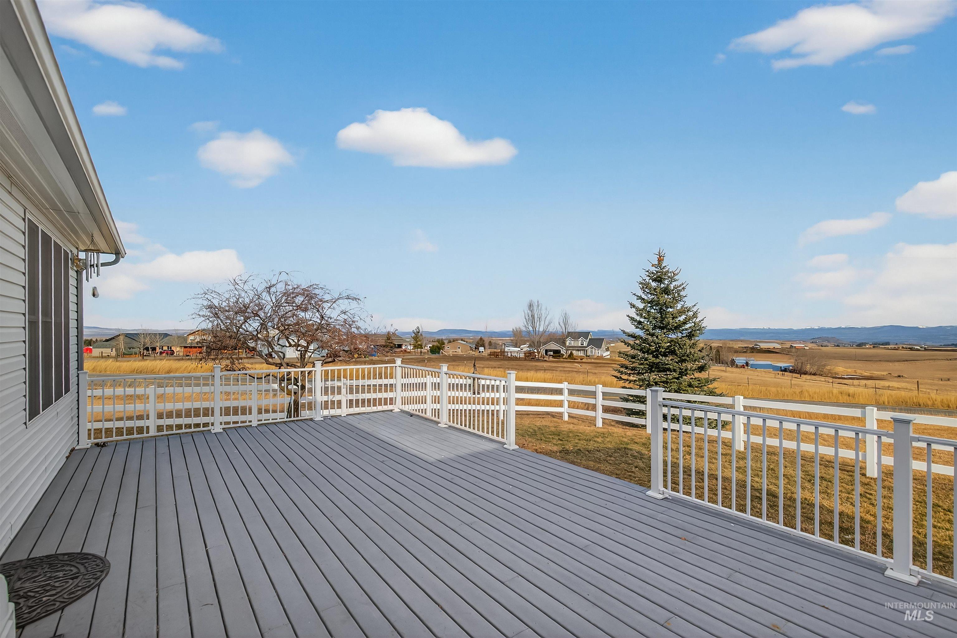 5 Red Barn Lane, Grangeville, Idaho 83530, 2 Bedrooms, 2 Bathrooms, Residential For Sale, Price $509,000,MLS 98972988