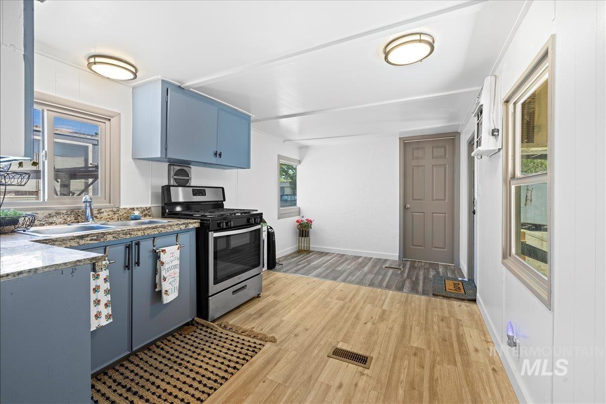 6728 W Fairview Ave, Boise, Idaho 83704, 2 Bedrooms, 1 Bathroom, Residential For Sale, Price $35,000,MLS 98972989